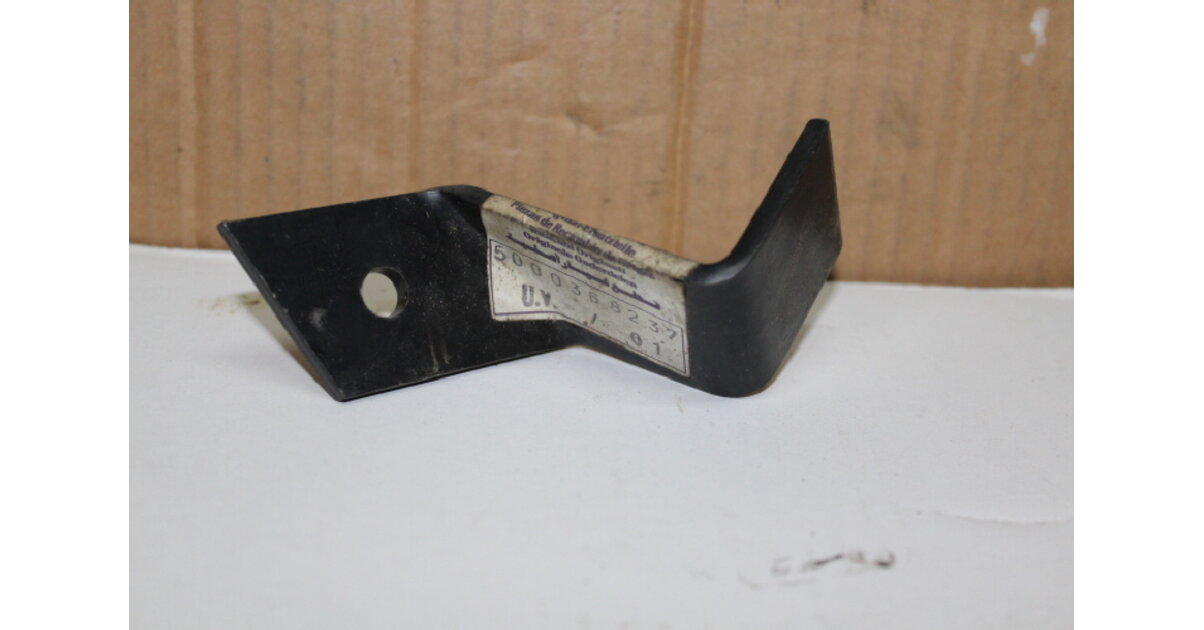 Ferrure De Pare-chocs Avant Renault Master 1 - Référence OE 5000368237 - Pièce Neuve D'origine