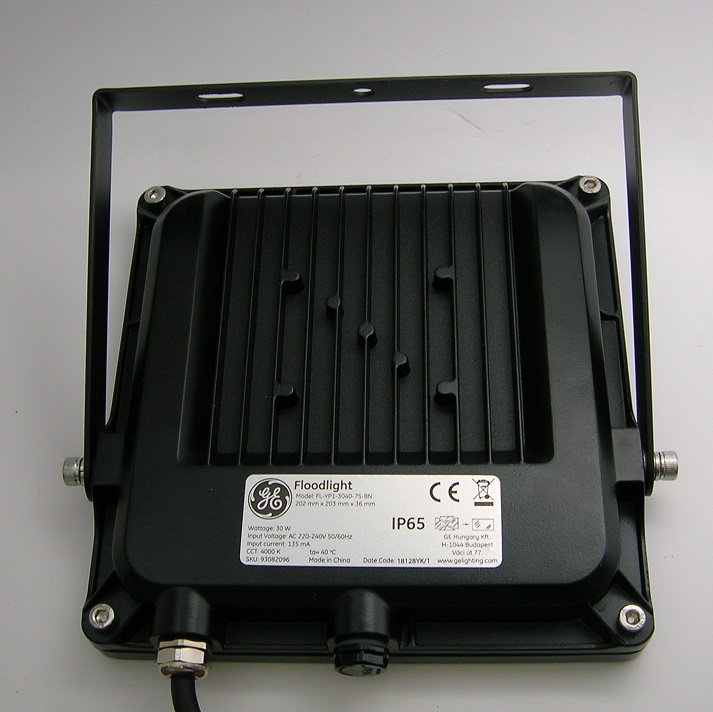 Projecteur LED Ge-lighting 30W IP65-3