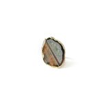 Antigone — Bague dorée agate choco | Marie Lindien