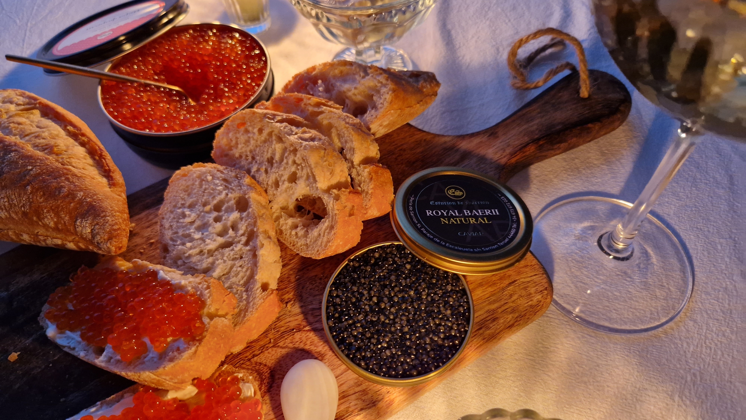 Caviar Royal Baérii Naturel Esturion de Sarrion www.luxfood-shop.fr