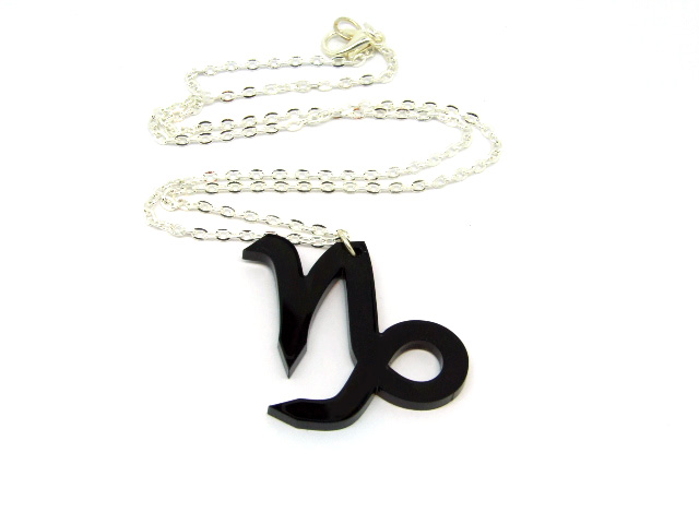 Capricorn-Necklace-full