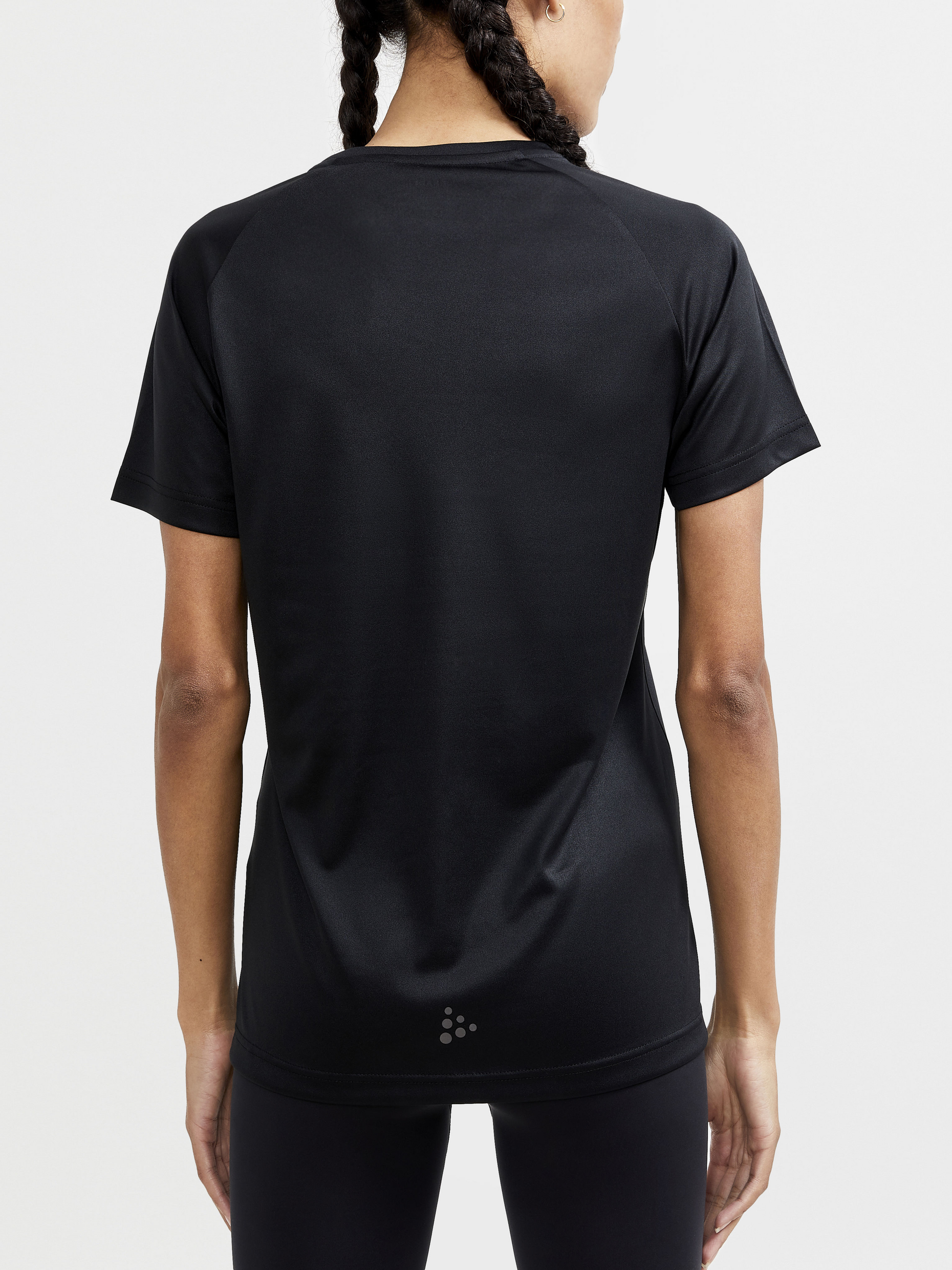 CRAFT_1911785-999000_tee-shirt_CORE_ESSENCE_ Logo_Tee_woman_black_sgequipement_sg_equipement (3)