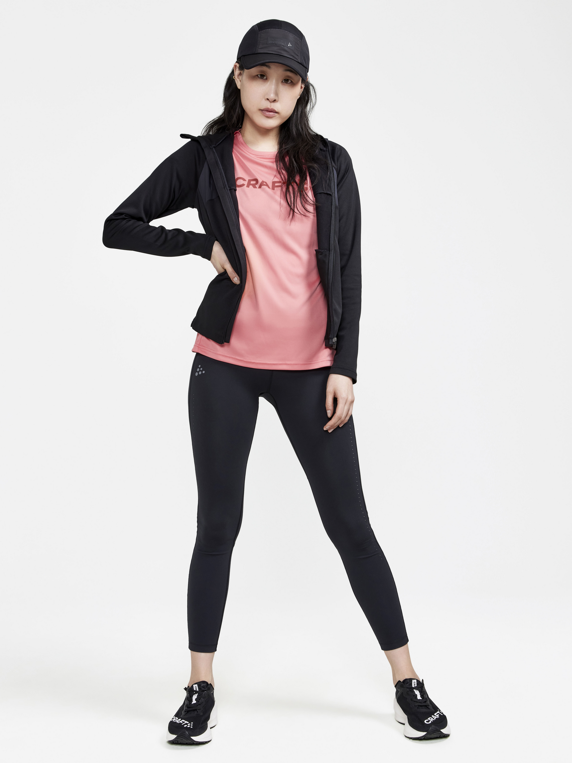 CRAFT_1911785-740000_tee-shirt_CORE_ESSENCE_ Logo_Tee_woman_coral_sgequipement_sg_equipement (4)