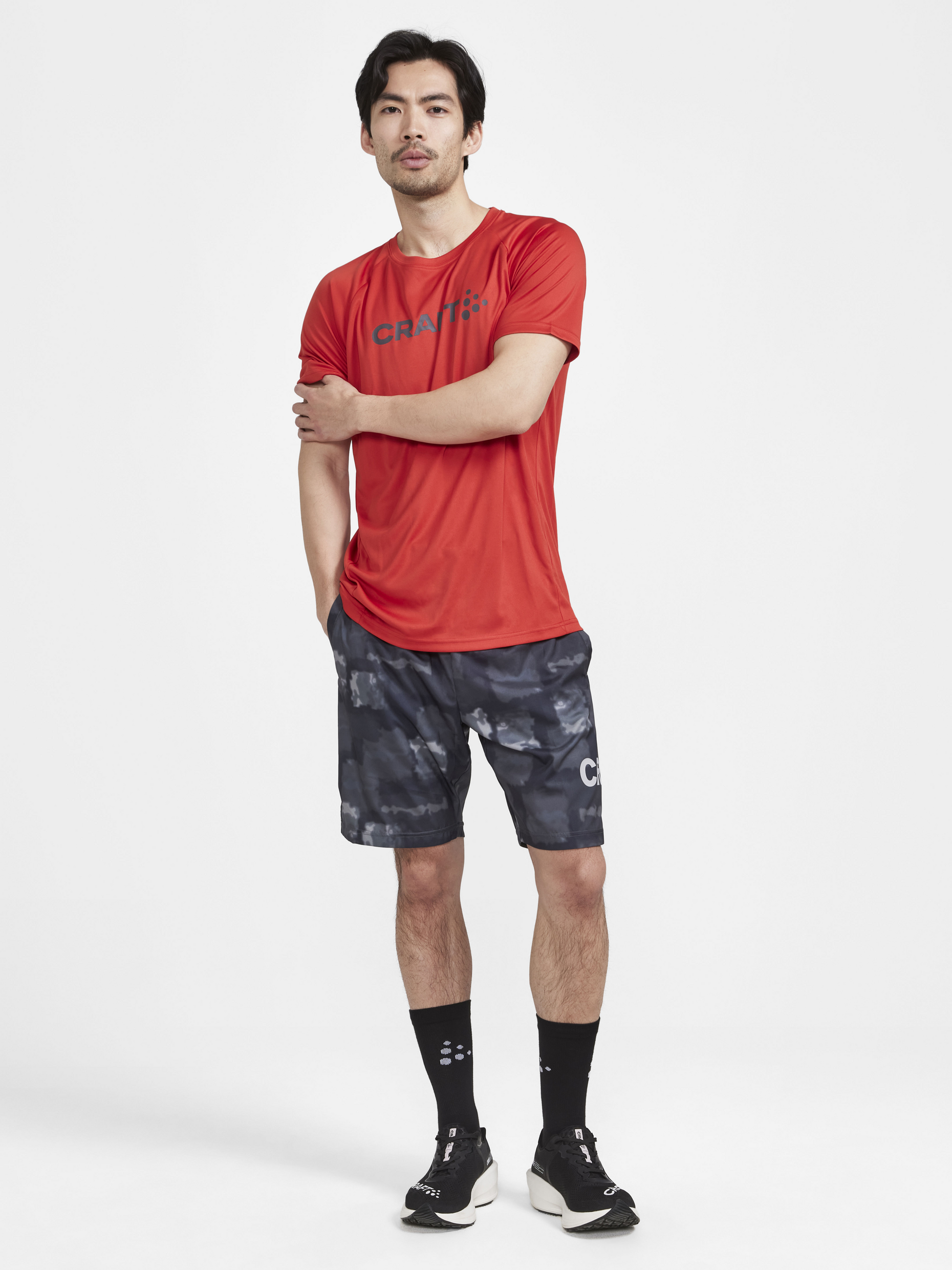 CRAFT_1911786-453000_tee-shirt_CORE_ESSENCE_ Logo_Tee_homme_drake_sgequipement_sg_equipement (5)
