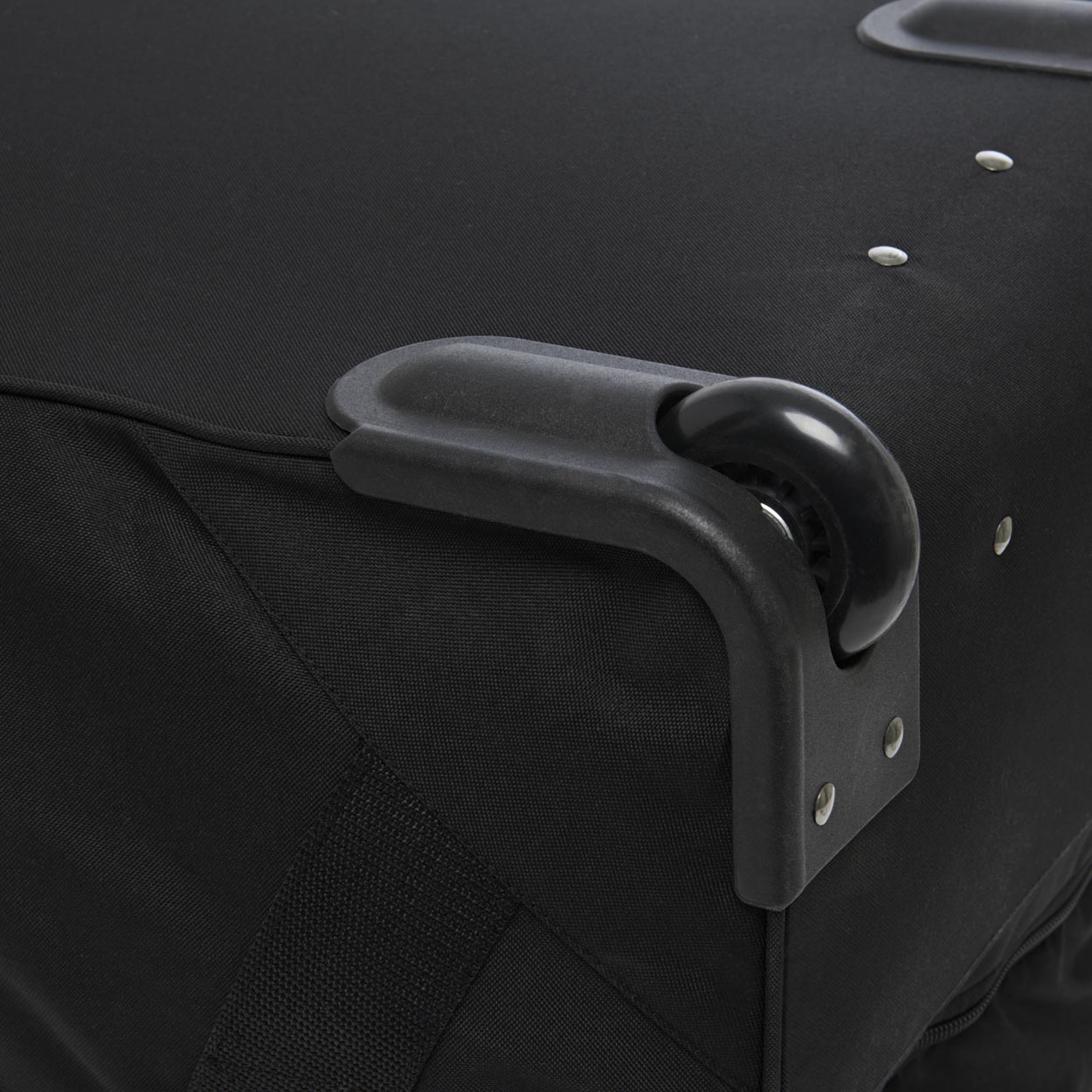 hummel_CORE_TROLLEY_black (4)