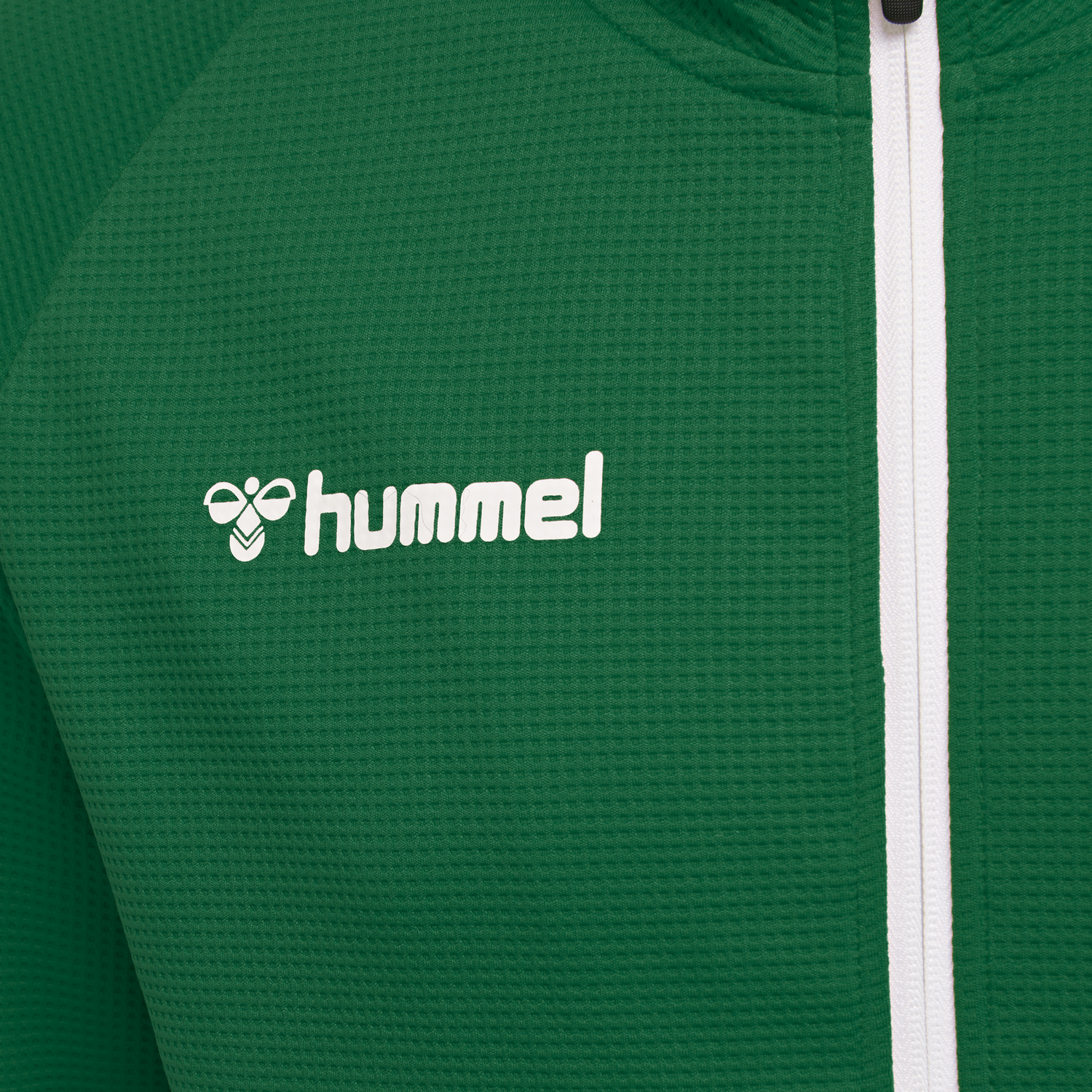 205366-6140_HUMMEL_veste_hmlautentic_poly_zip_jacket_evergreen_sg_equipement_sgequipement (4)