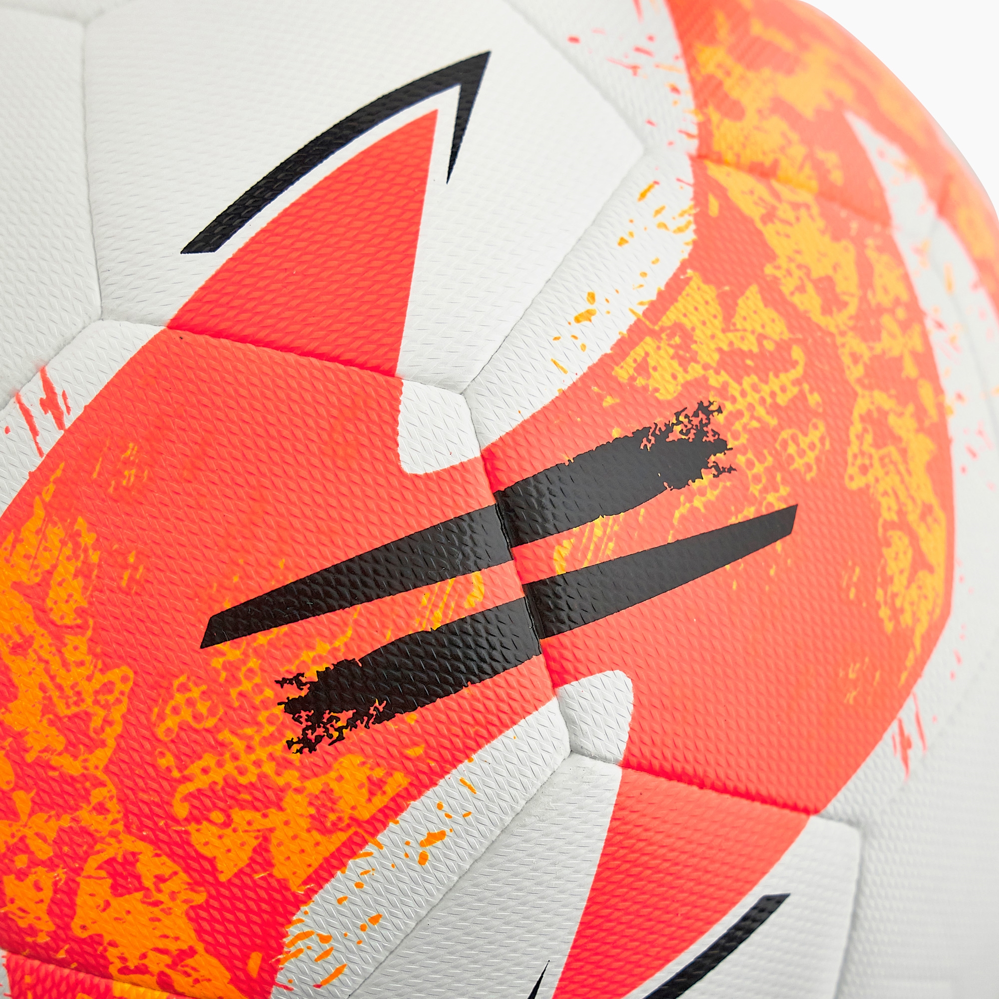 MACRON_5827225_ballon_de_futsal_TROPICAL_taille_4_blanc_sgequipement_sg_equipement (2)