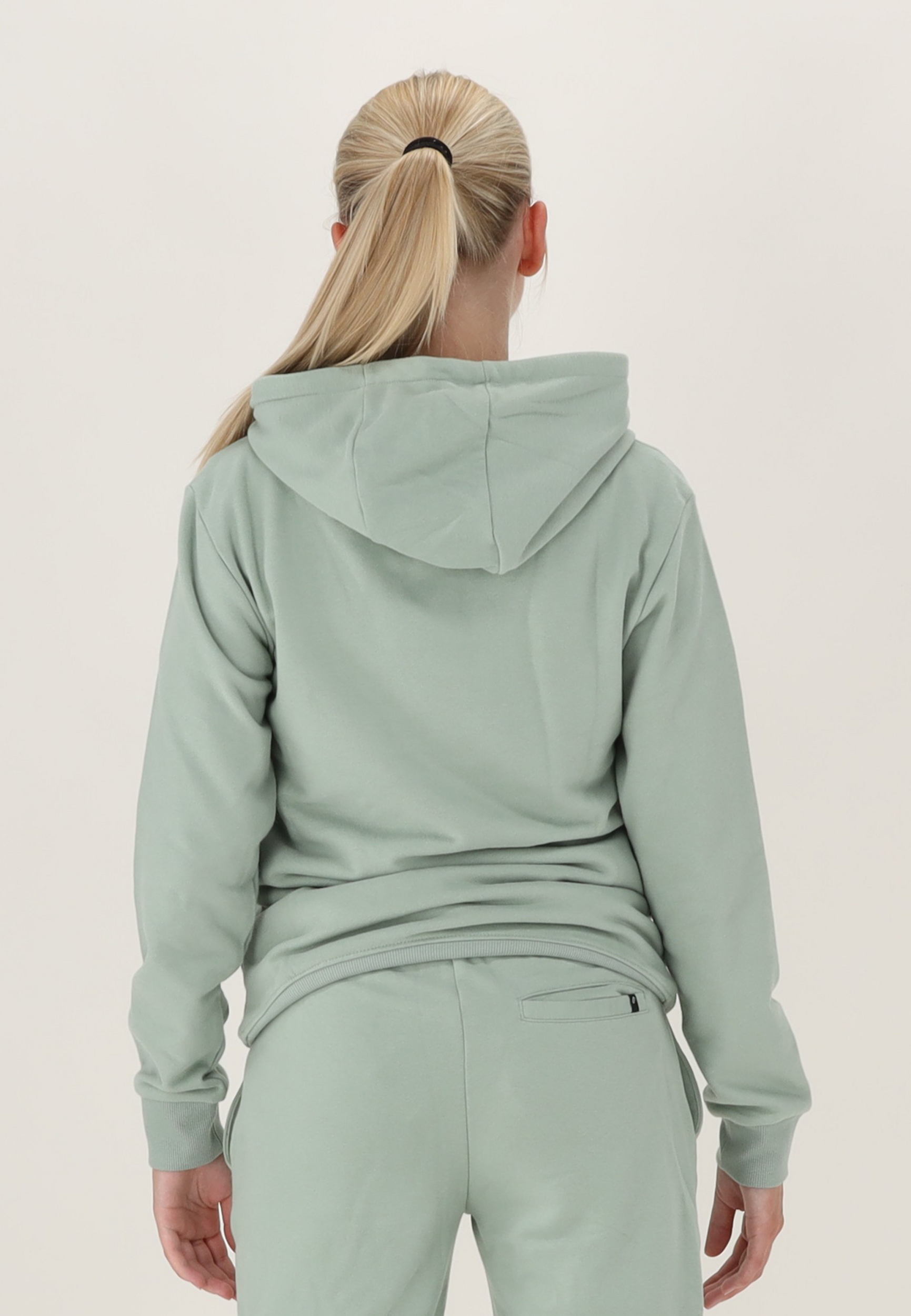 SPALDING_40232040-LG-KH_hoodie_women_light-green_khaki_sweat_a_capuche_femme_sgequipement_sg_equipement (4)