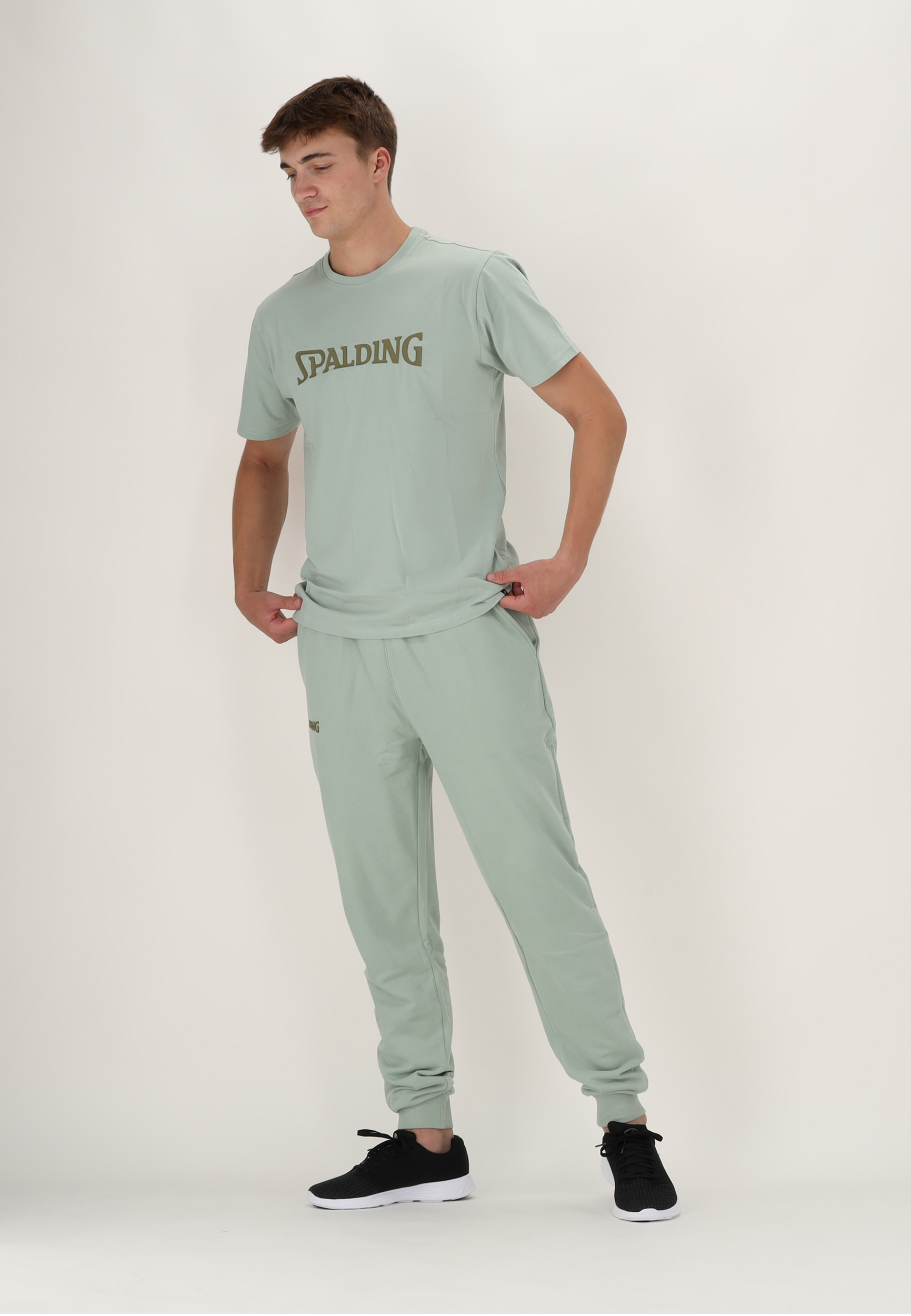 SPALDING_40232020-LG-KH_Jogger_pants_men SS23_light-green_khaki_pantalon_de_jogging_homme_sgequipement_sg_equipement (5)