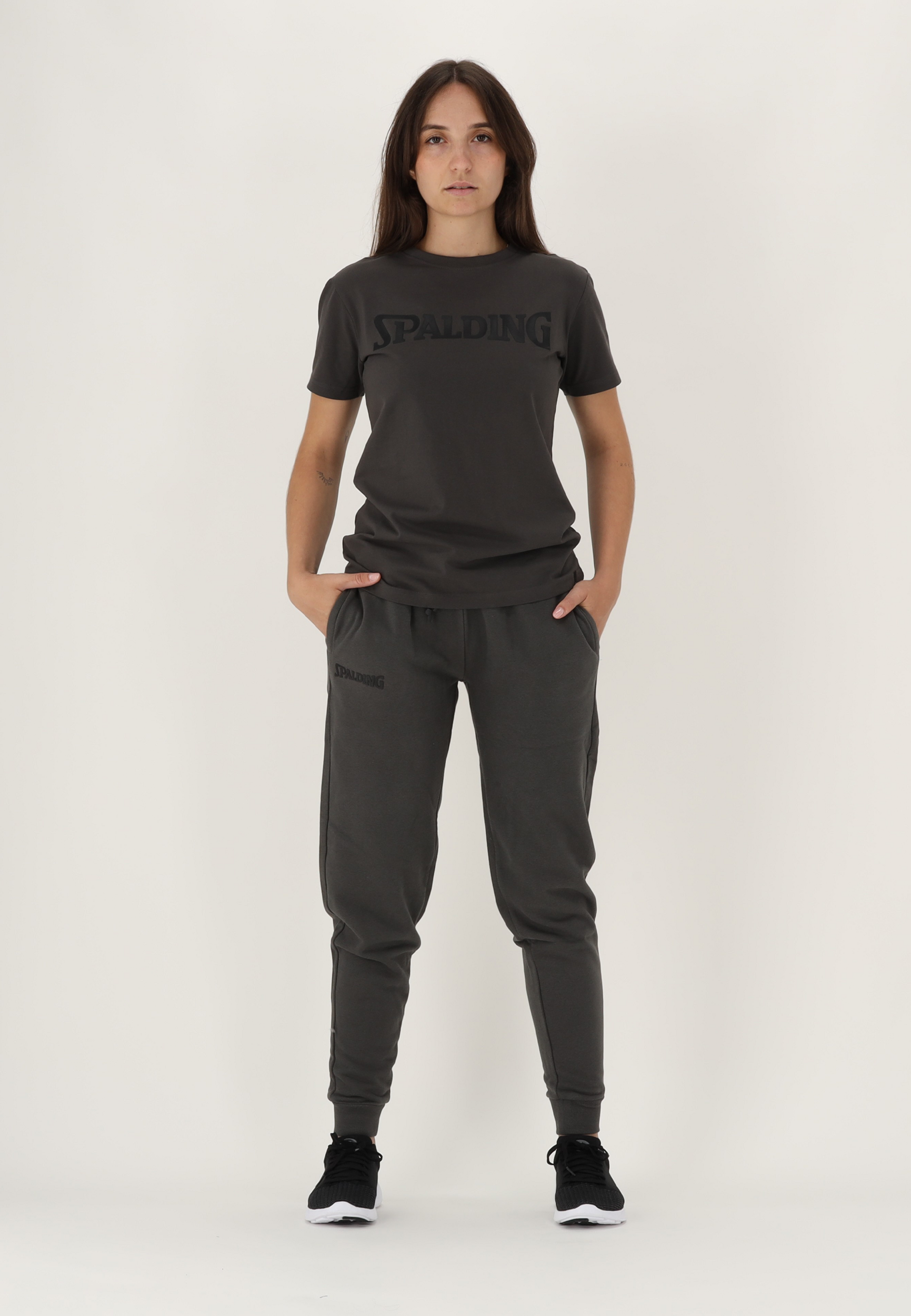 SPALDING_40232028-CH-BK_tee-shirt_logo_women_de_basket_charcoal_black_sgequipement_sg_equipement (2)