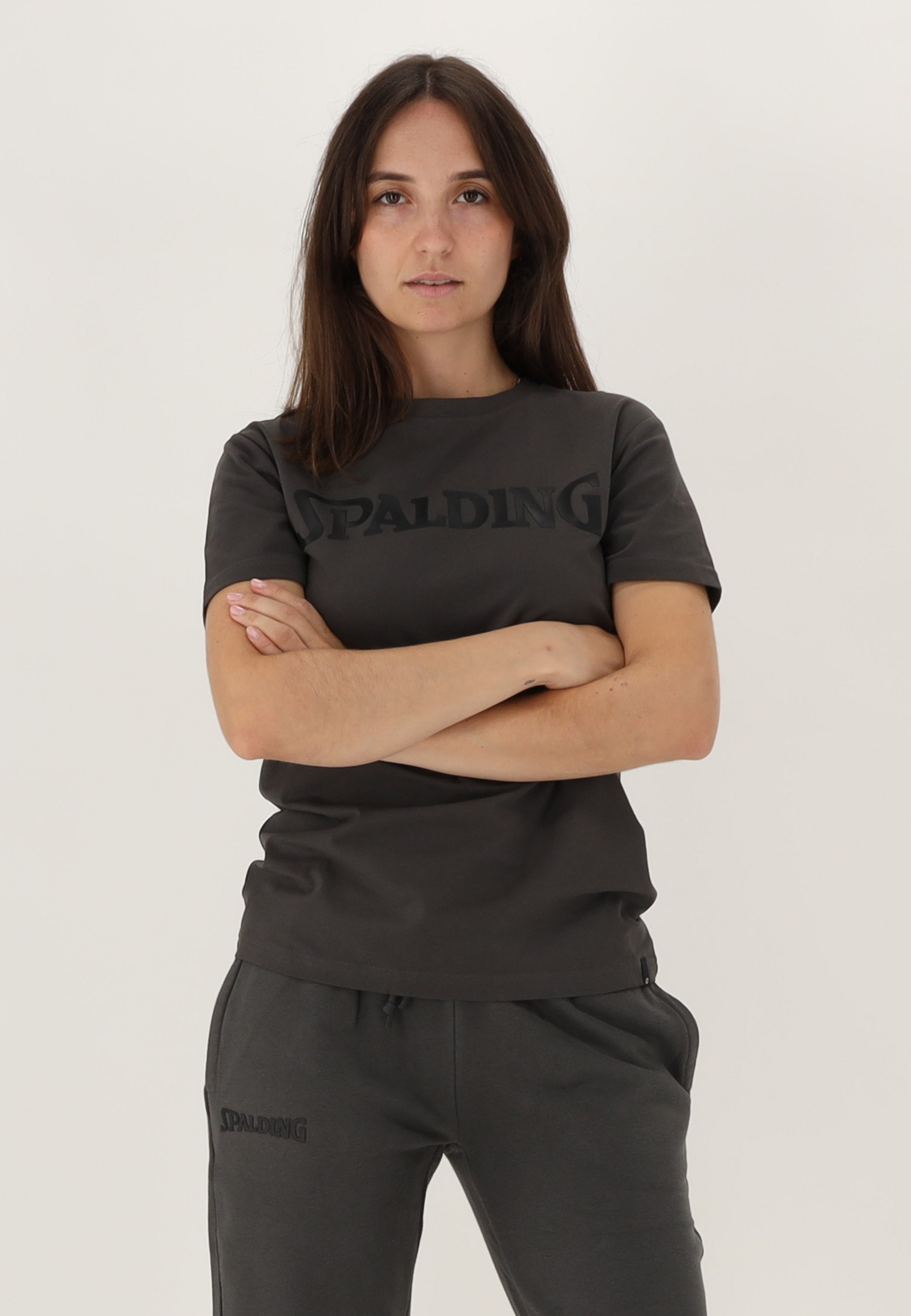 SPALDING_40232028-CH-BK_tee-shirt_logo_women_de_basket_charcoal_black_sgequipement_sg_equipement (5)