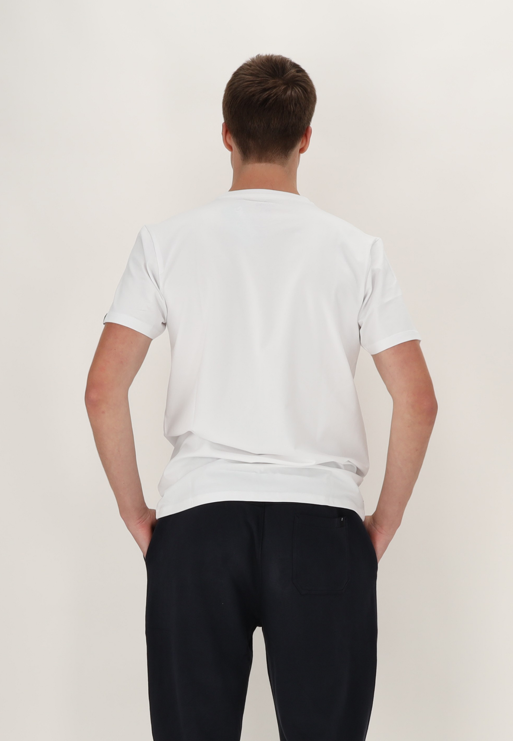 SPALDING_40232027-WH-AS_tee-shirt_ascend_homme_de_basket_white_ascend_sgequipement_sg_equipement (4)