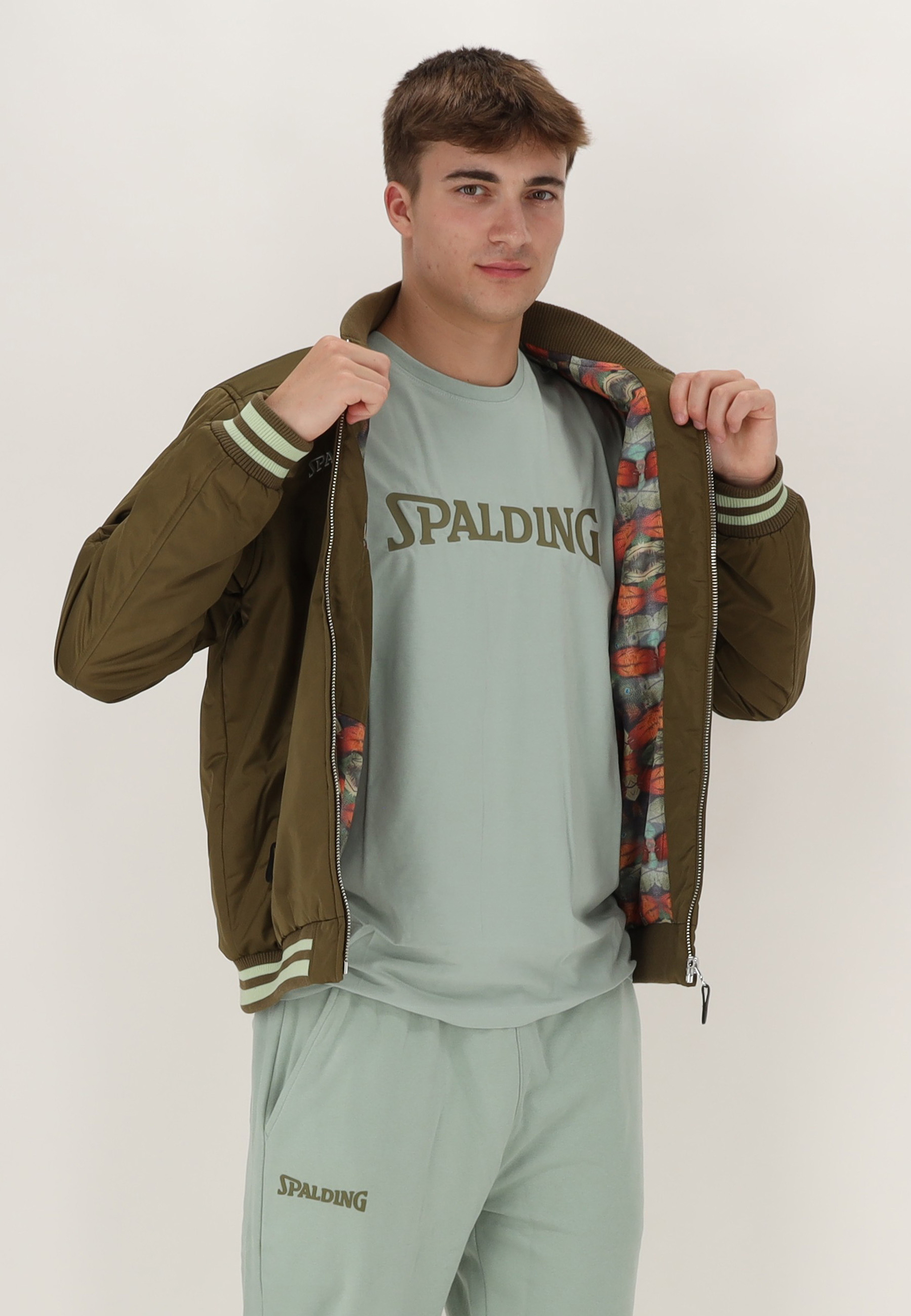 SPALDING_40232039-KH-FE_bomber_jacket_de_basket_unisexe_khaki_feather_sgequipement_sg_equipement (4)