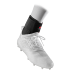 McDavid_4311_Stealth_Ankle_Brace_chevillere_de_football_stealth_cleat_2+_noir_sgequipement_sg_equipement (4)