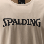 SPALDING_40232027-BE-BK__Tee-shirt_logo_men SS23_de_basket_beige_black_sgequipement_sg_equipement (3)