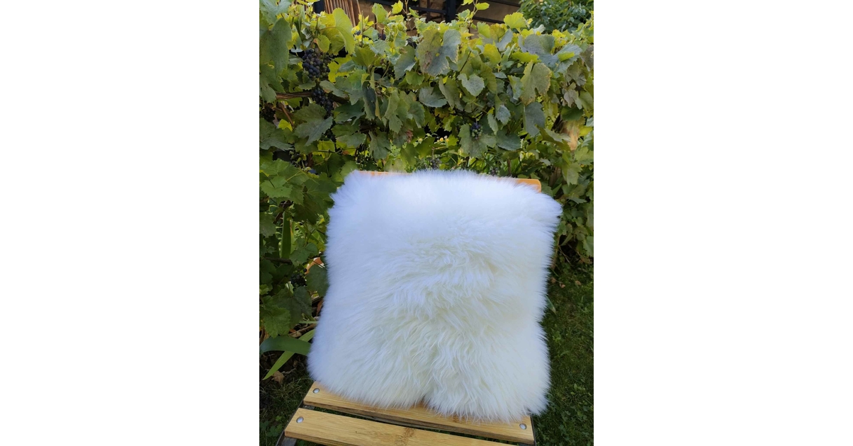Coussin En Véritable Peau De Mouton Blanc Crème 62x31 Cm – Doux Et Confortable