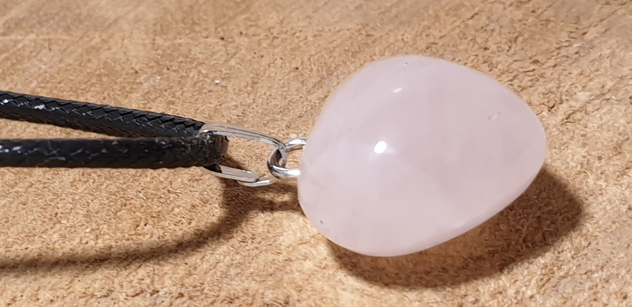 pendetif petit coeur quartz rose 3