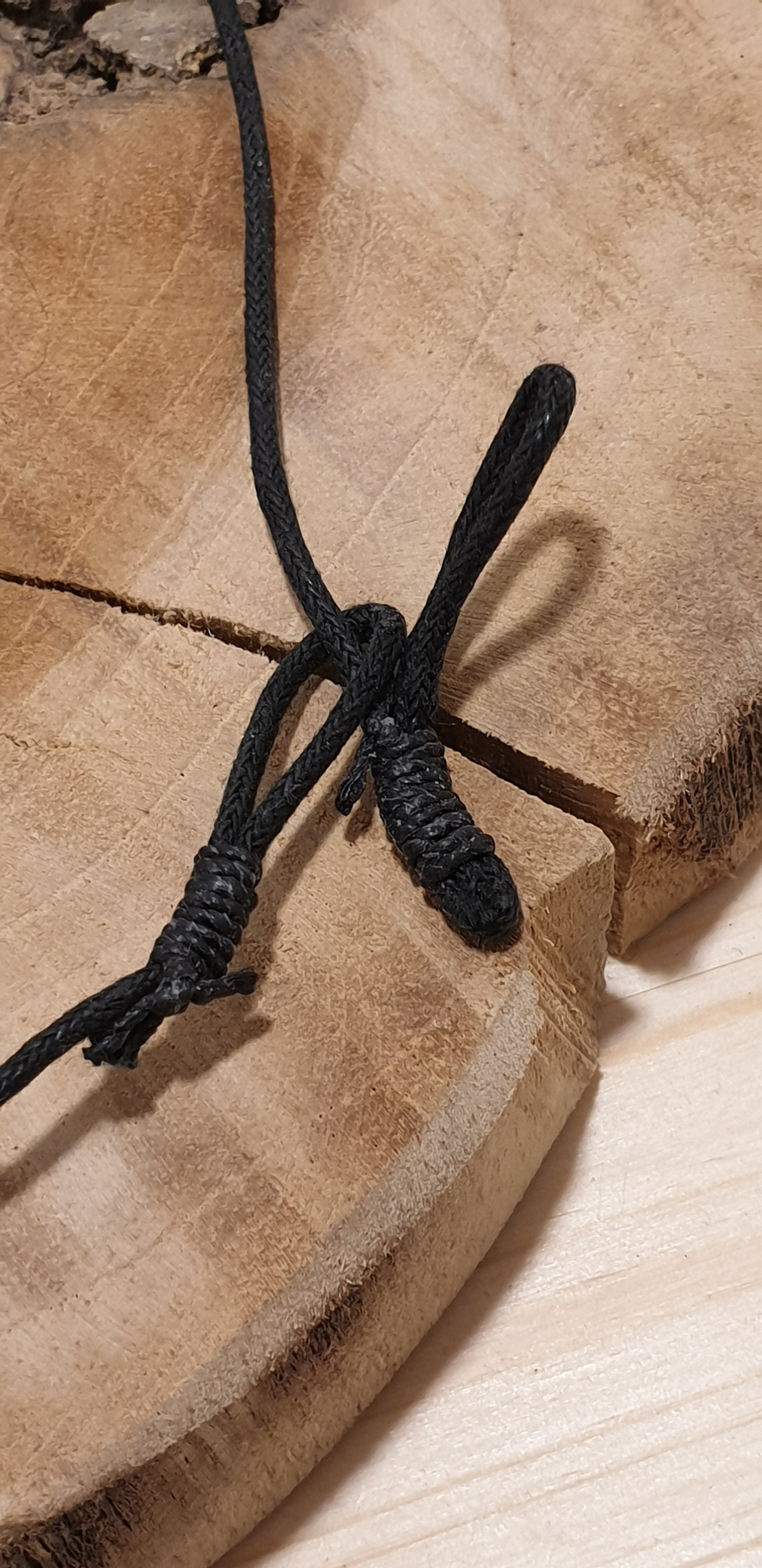 pendentif améthyste brute ficelle 7