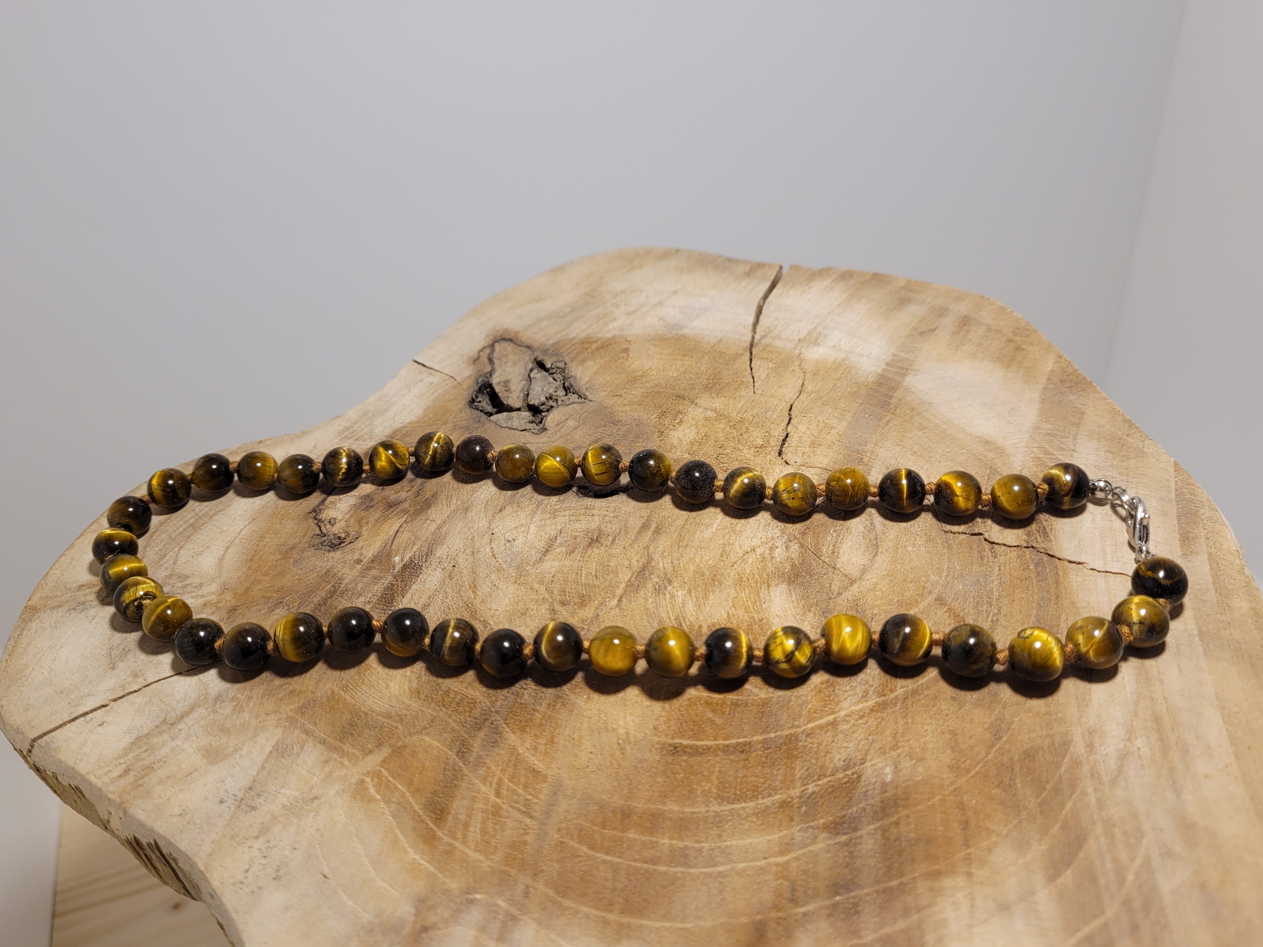collier boule 8mm oeil de tigre 3
