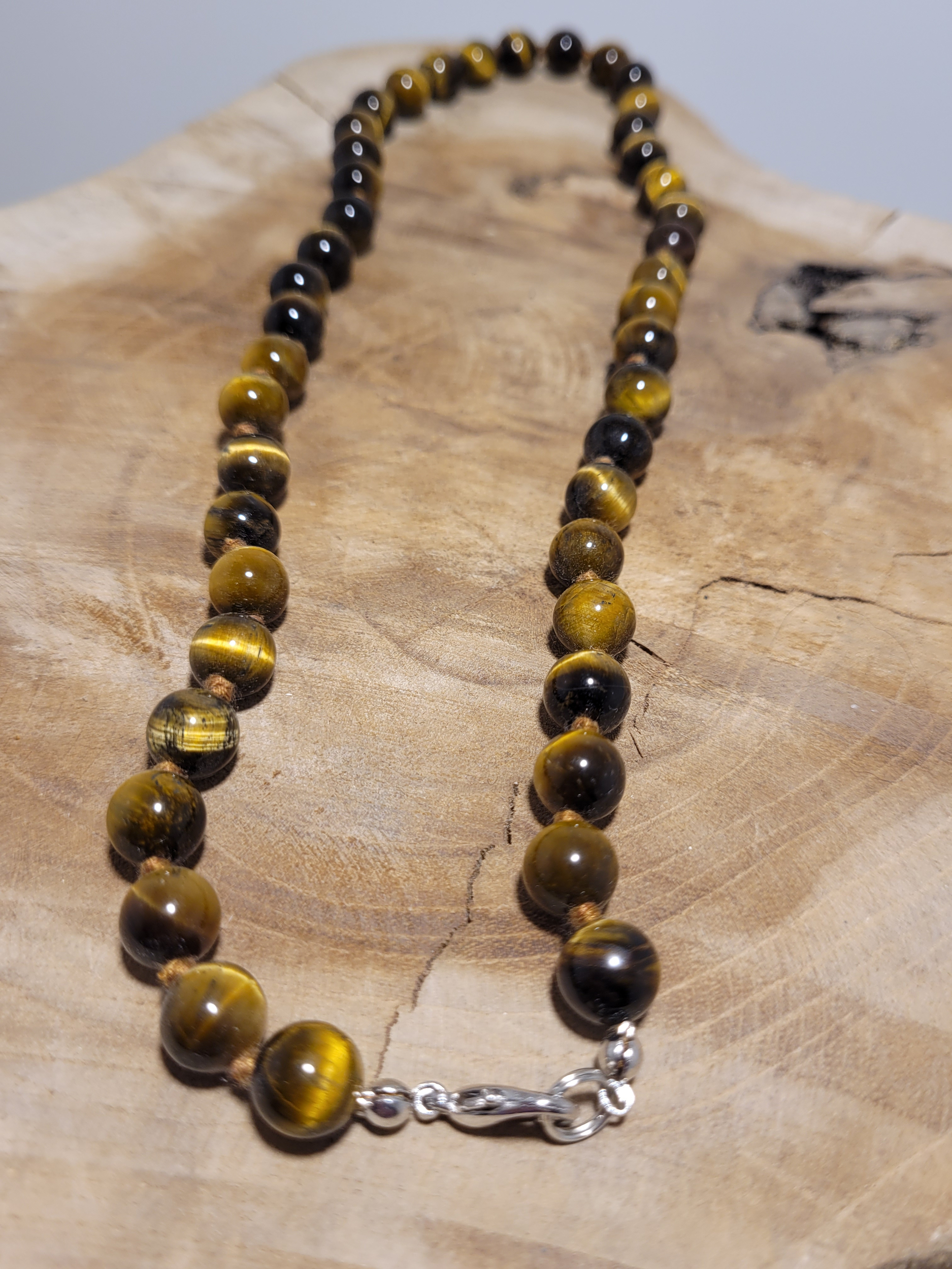 collier boule 8mm oeil de tigre 4