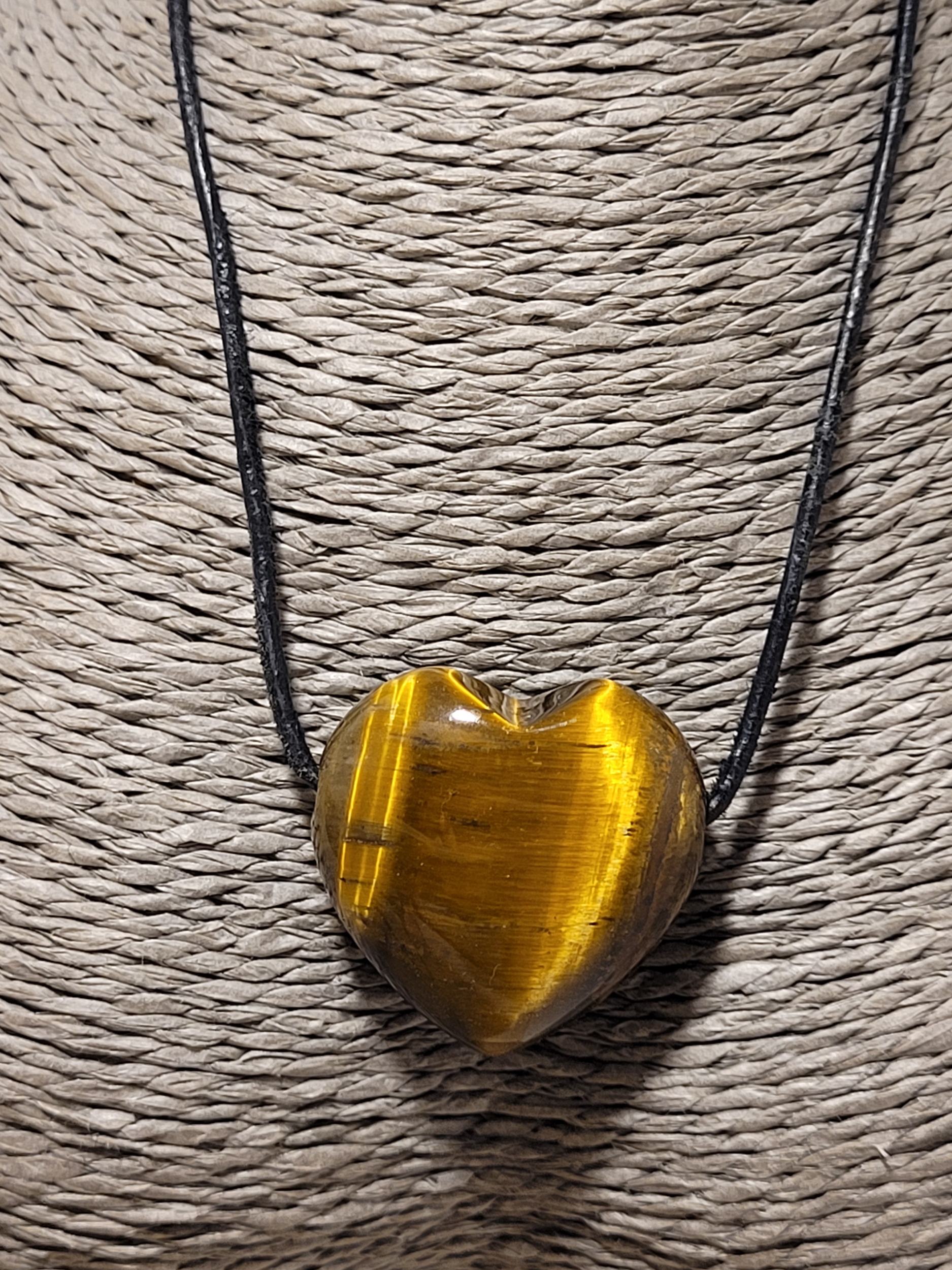 pendentif coeur perce oeil de tigre 1