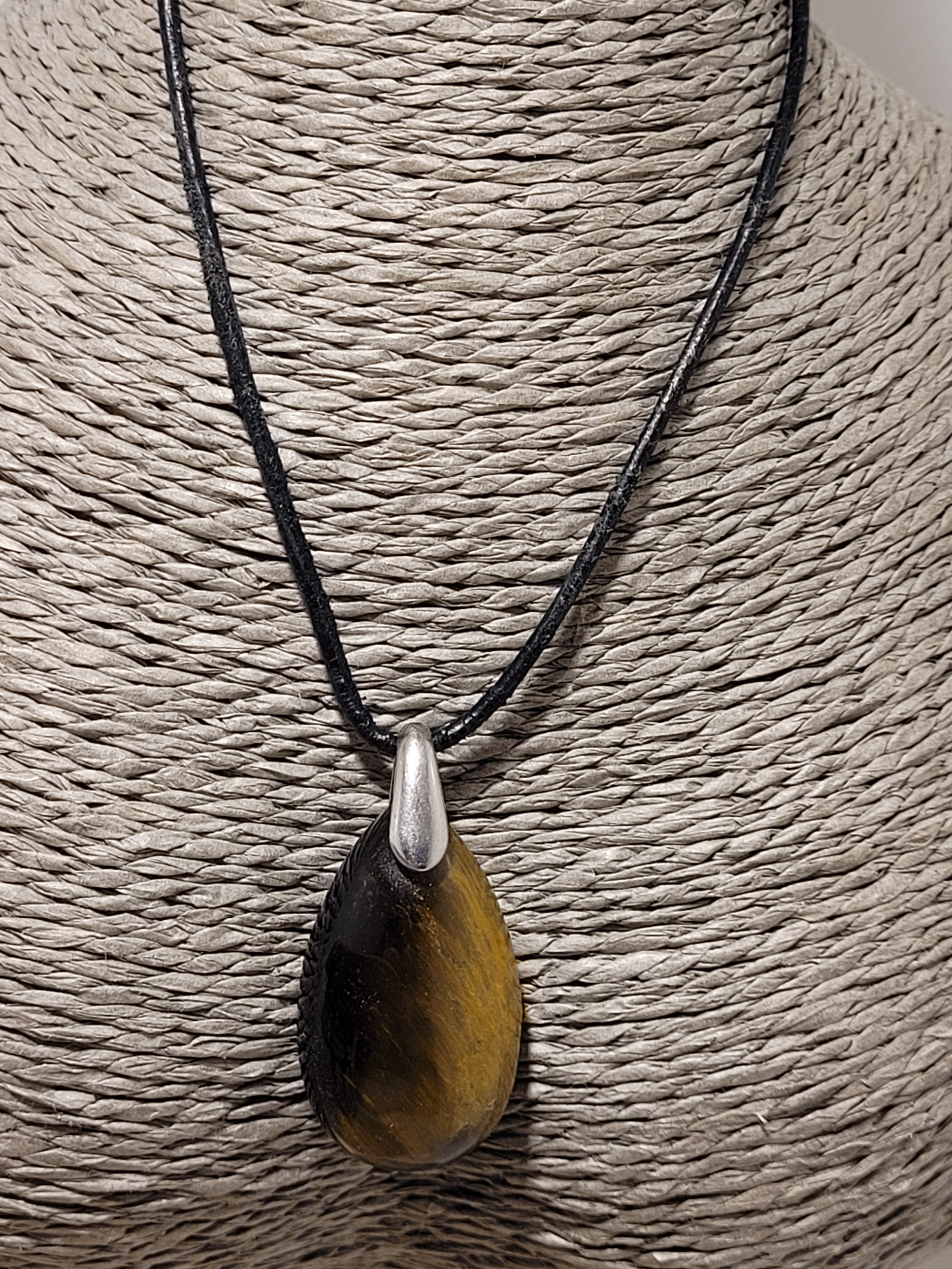 pendentif goutte attache oeil de tigre 1