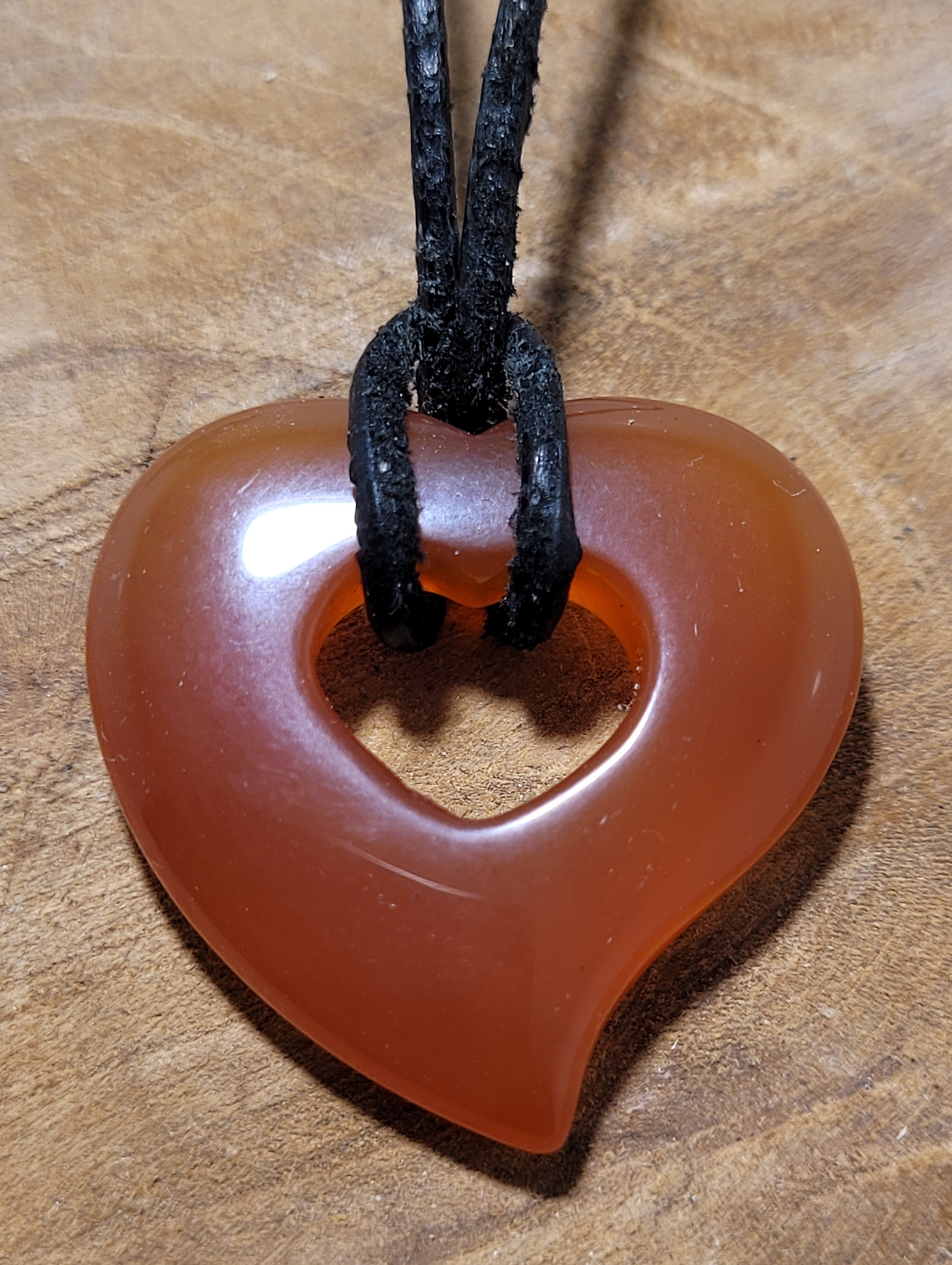 pendentif coeur dans un coeur cornaline 2