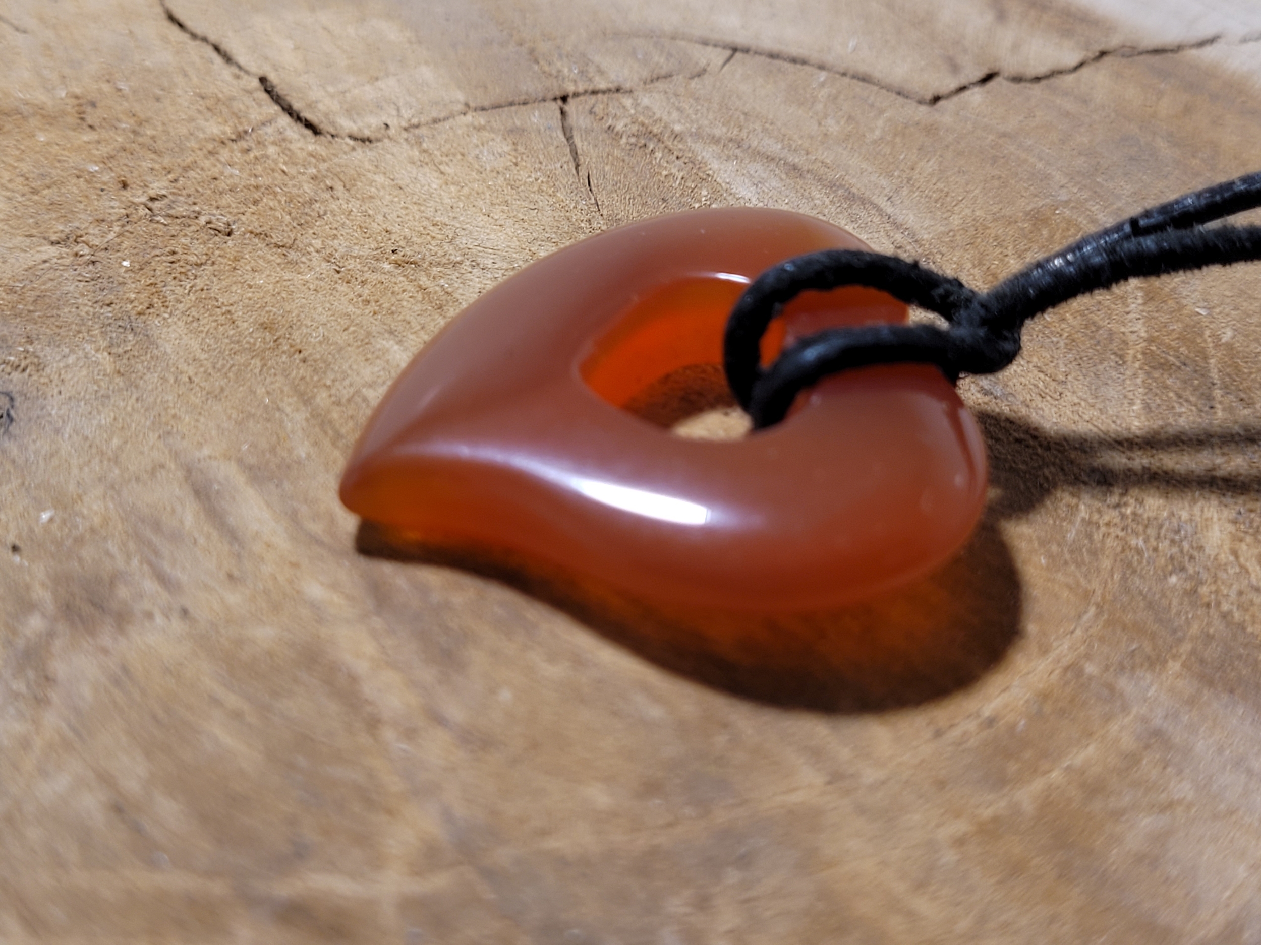 pendentif coeur dans un coeur cornaline 4