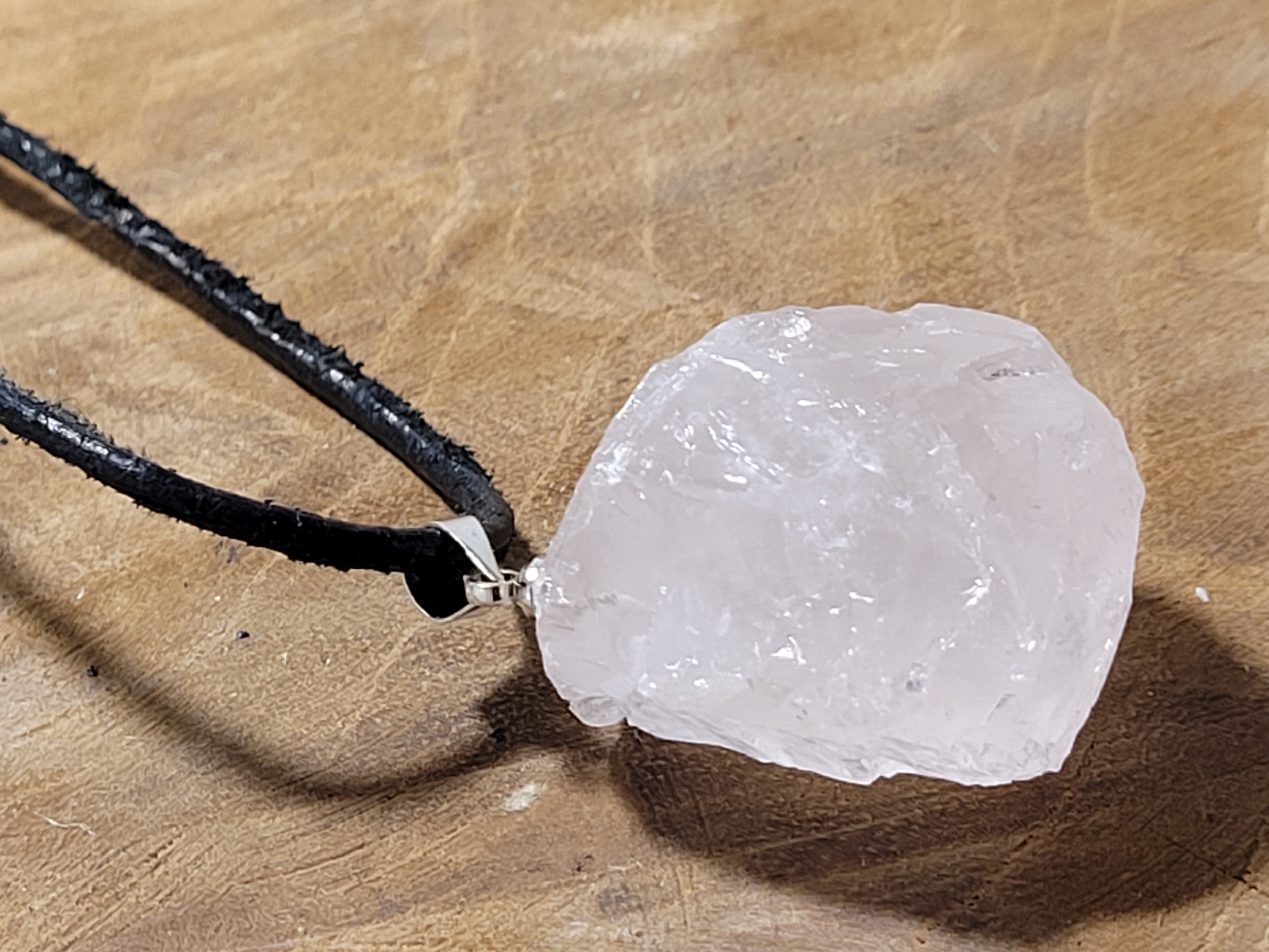 pendentif brute quartz rose 3