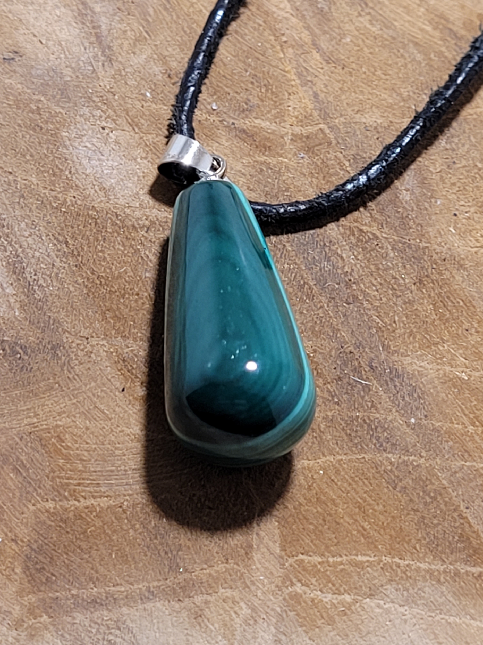 pendentif pierre polie  malachite 4