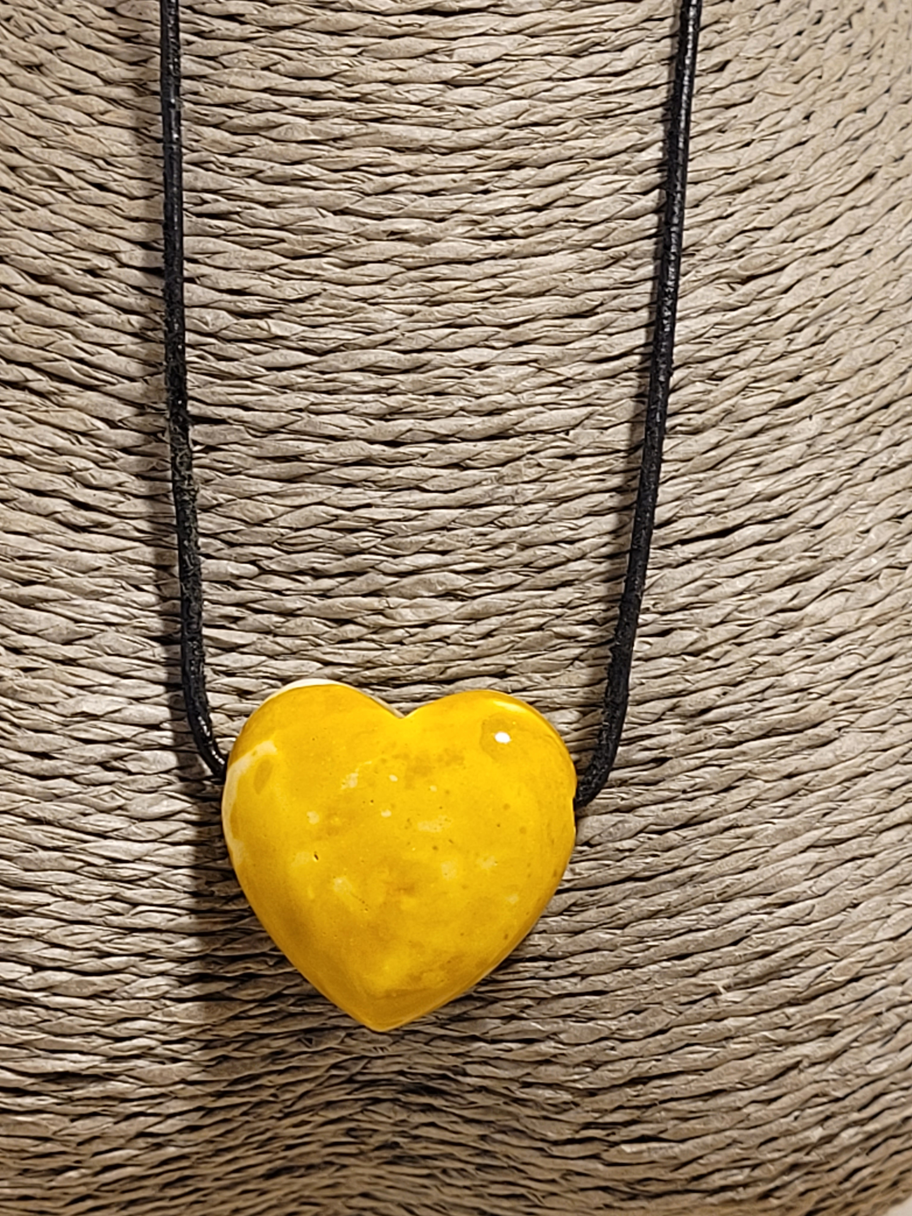 Pendentif coeur percé jaspe mokaïte 2