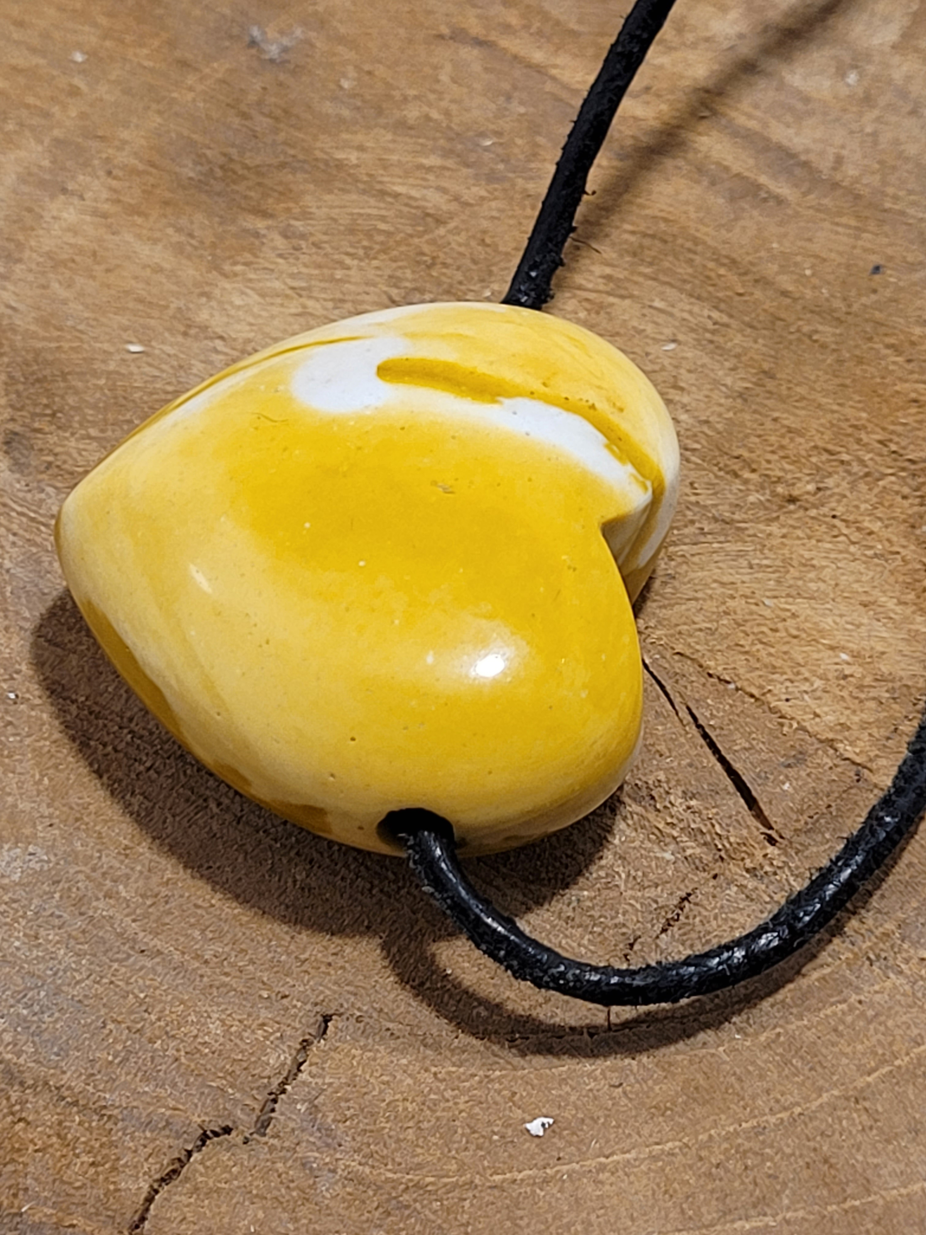 Pendentif coeur percé jaspe mokaïte 4