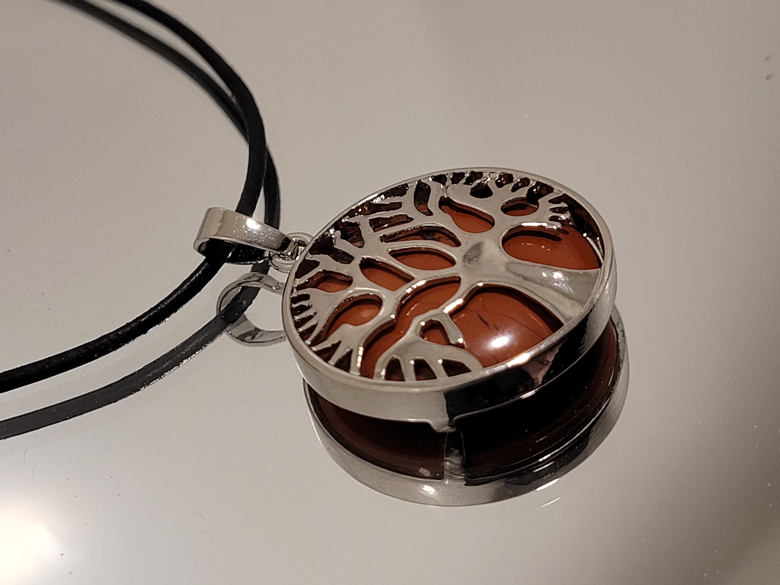 pendentif arbre de vie jaspe rouge 3