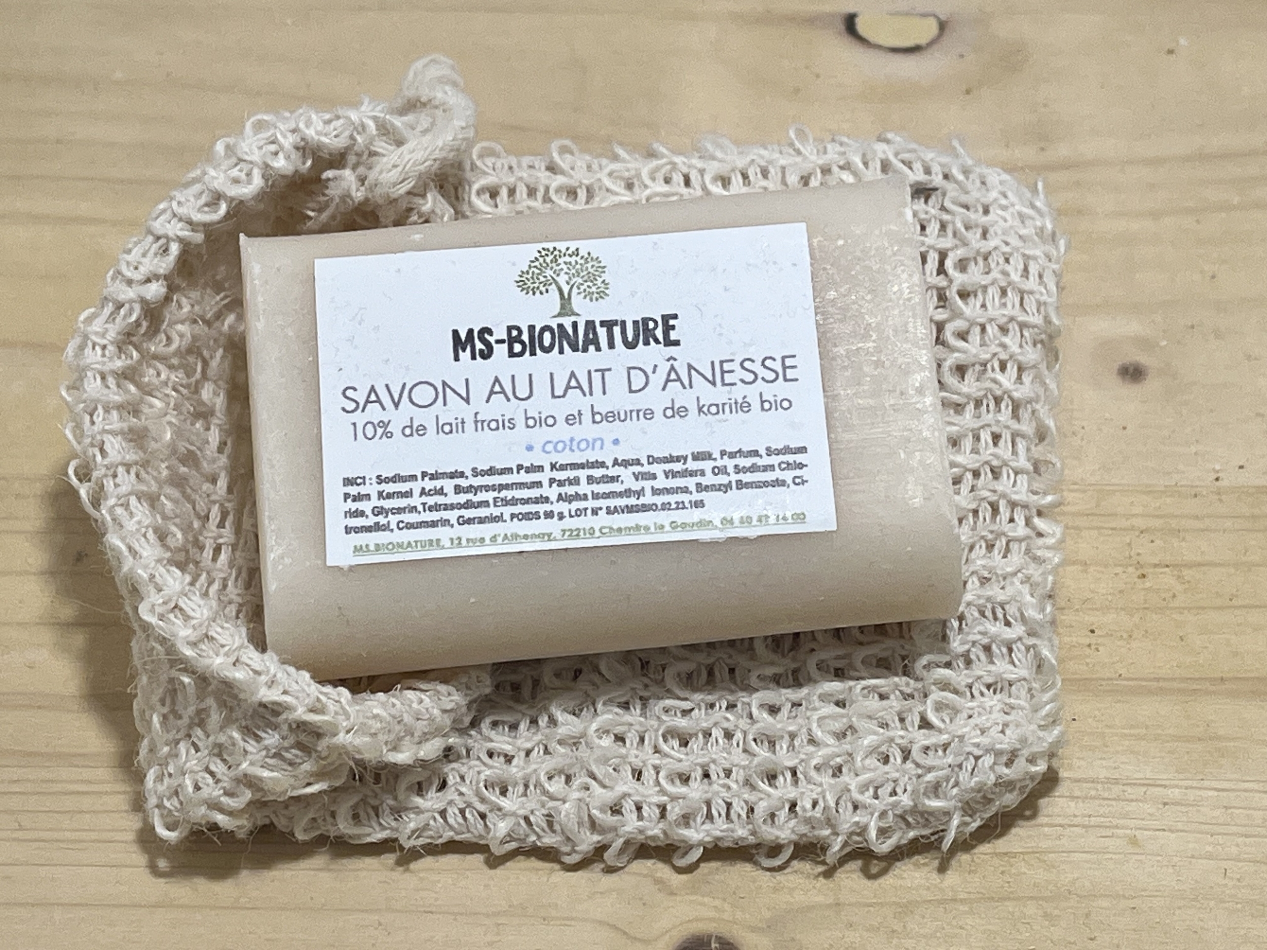 a Savon au lait dânese frais Bio et Coton 1
