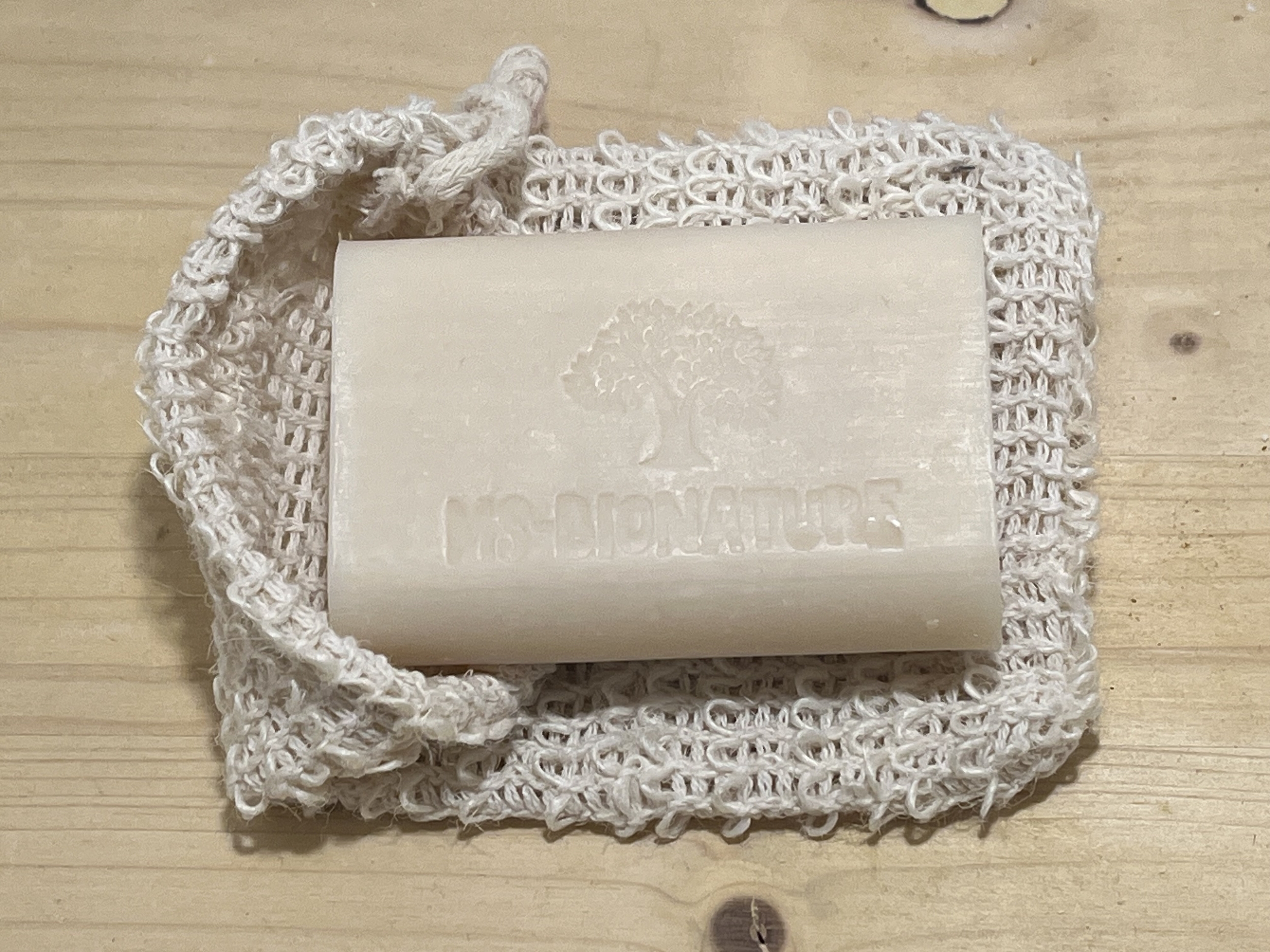 a Savon au lait dânese frais Bio et Coton 2