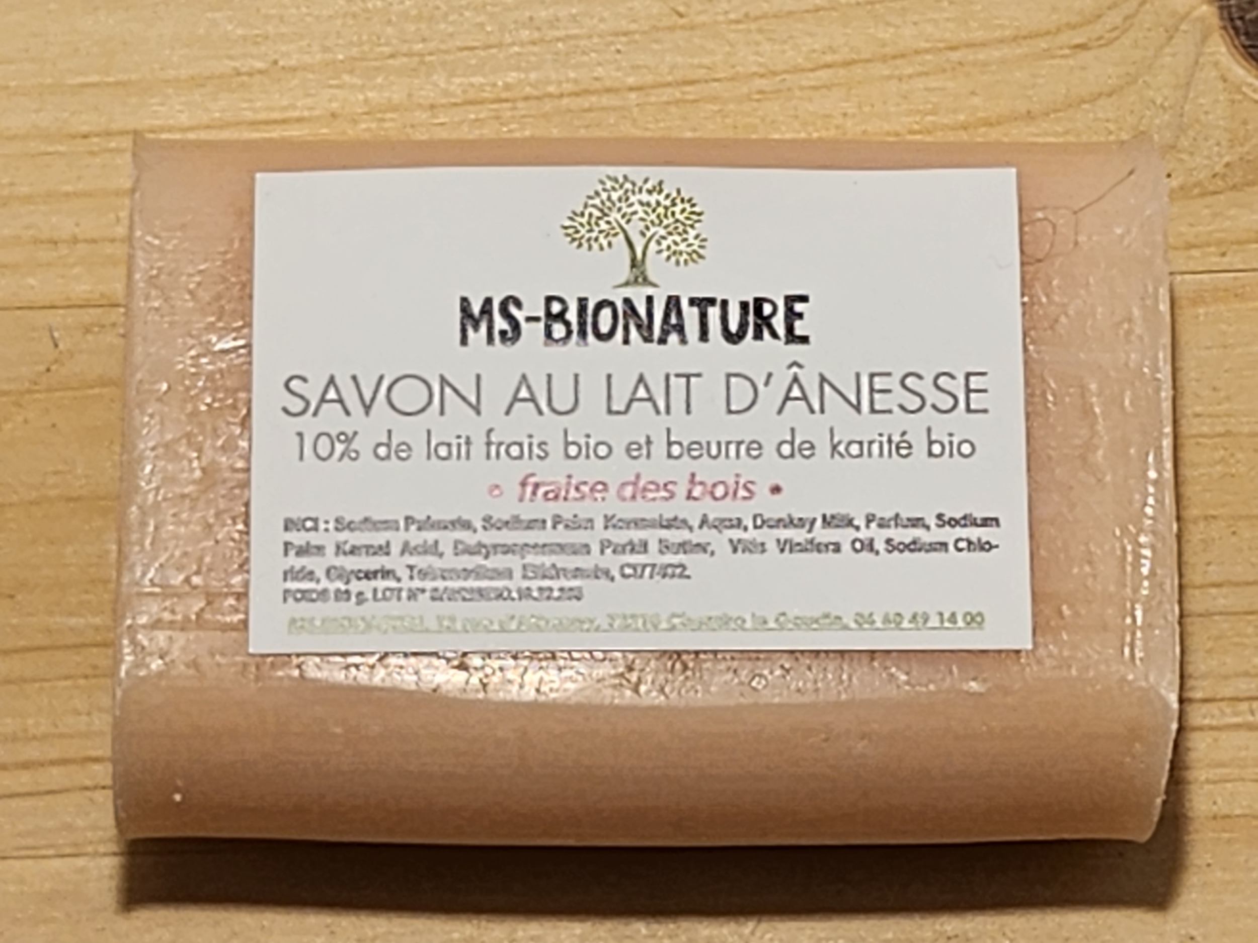 Savon au lait dânesse frais bio et Fraise des bois