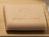 Savon au lait dânesse frais bio et abricot 2