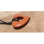 pendentif coeur dans un coeur jaspe rouge 3