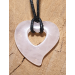 pendetif coeur dans un coeur quartz rose 2