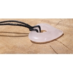 pendetif coeur dans un coeur quartz rose 3
