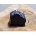 pierre brute 1 face polie tourmaline noire 1.6