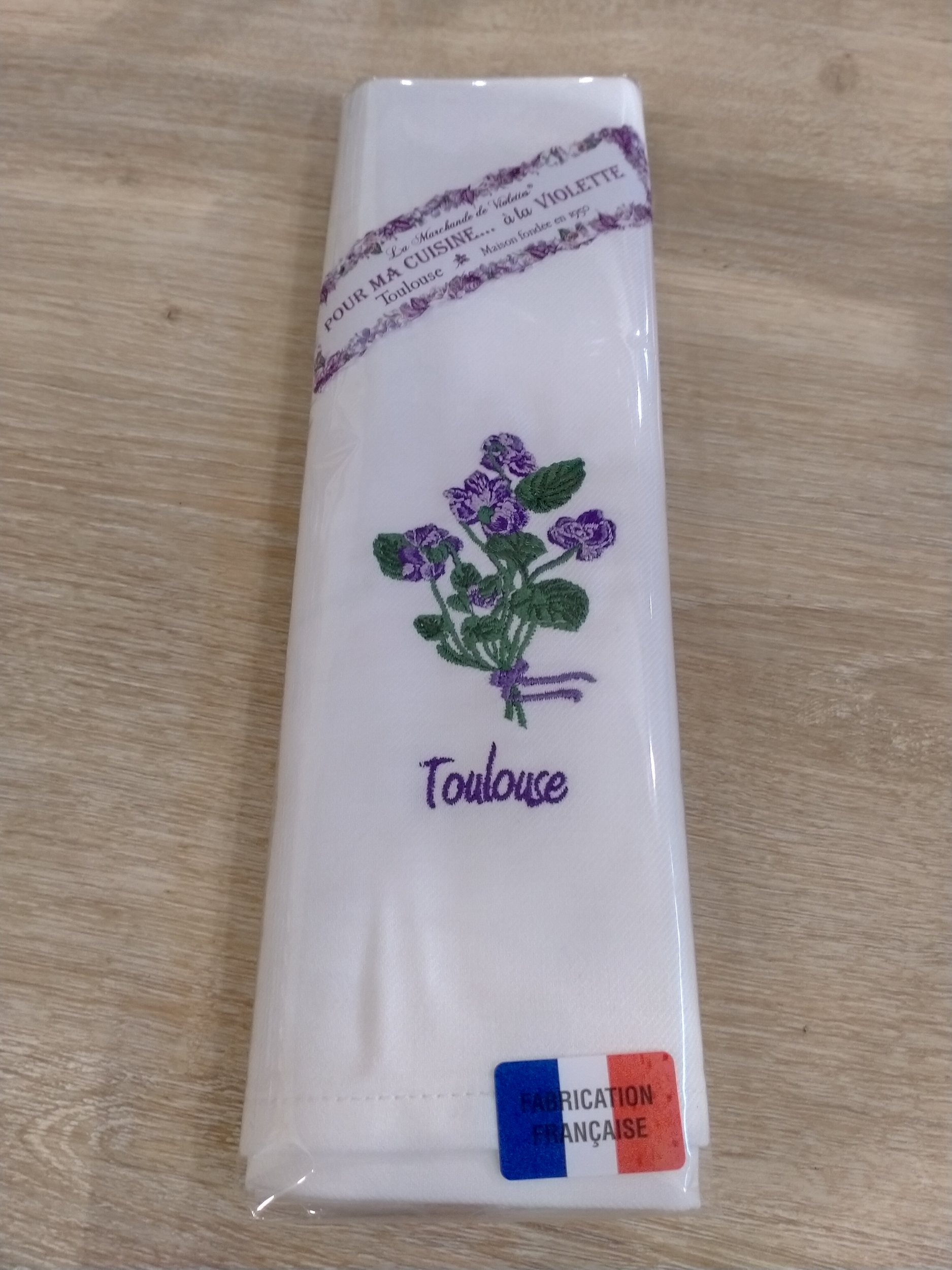 torchon de cuisine violette