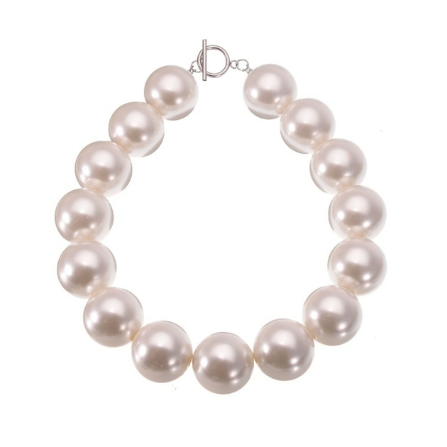 Nouvelle-Mode-l-gante-Blanc-R-sine-Perle-Cha-ne-de-Foulard-D-claration-Collier-Plastron