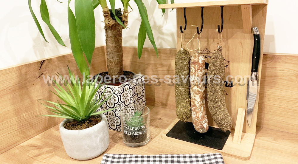1000x550 sechage saucissons2