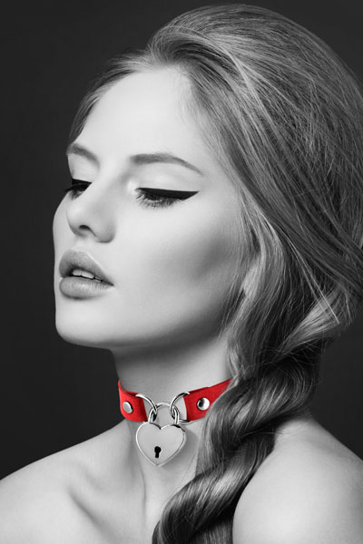 collier-rouge-cadenas-(3)