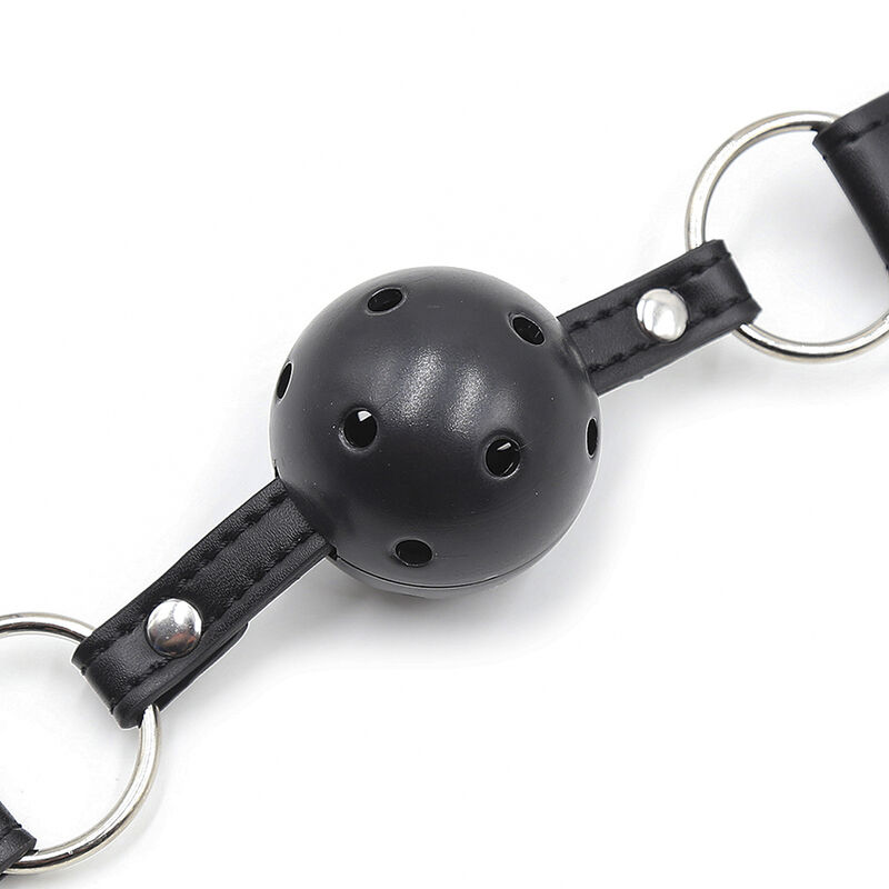 baillon.bouche.pinces.seins.noires.5