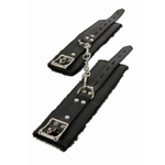 menottes-fourrure-cadessables-noires (1)