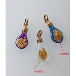 Pendentif-paillettes-or-du salat-vendu-bleu