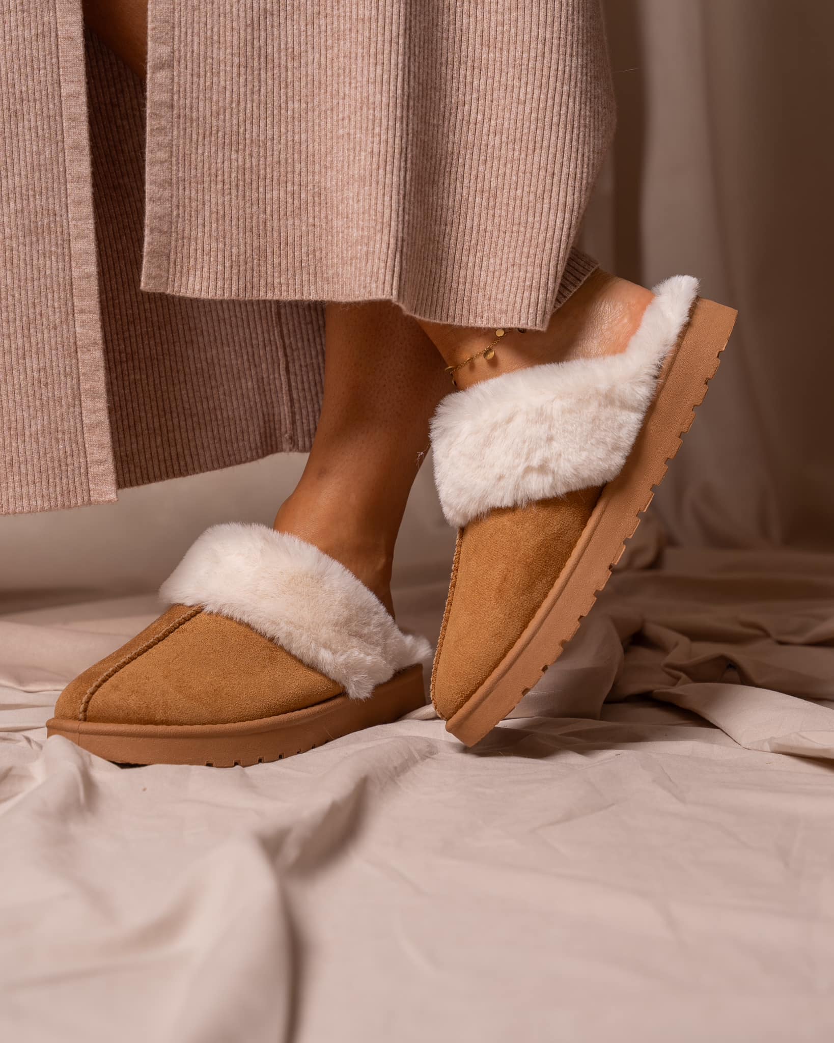 Emy-Chaussons camel