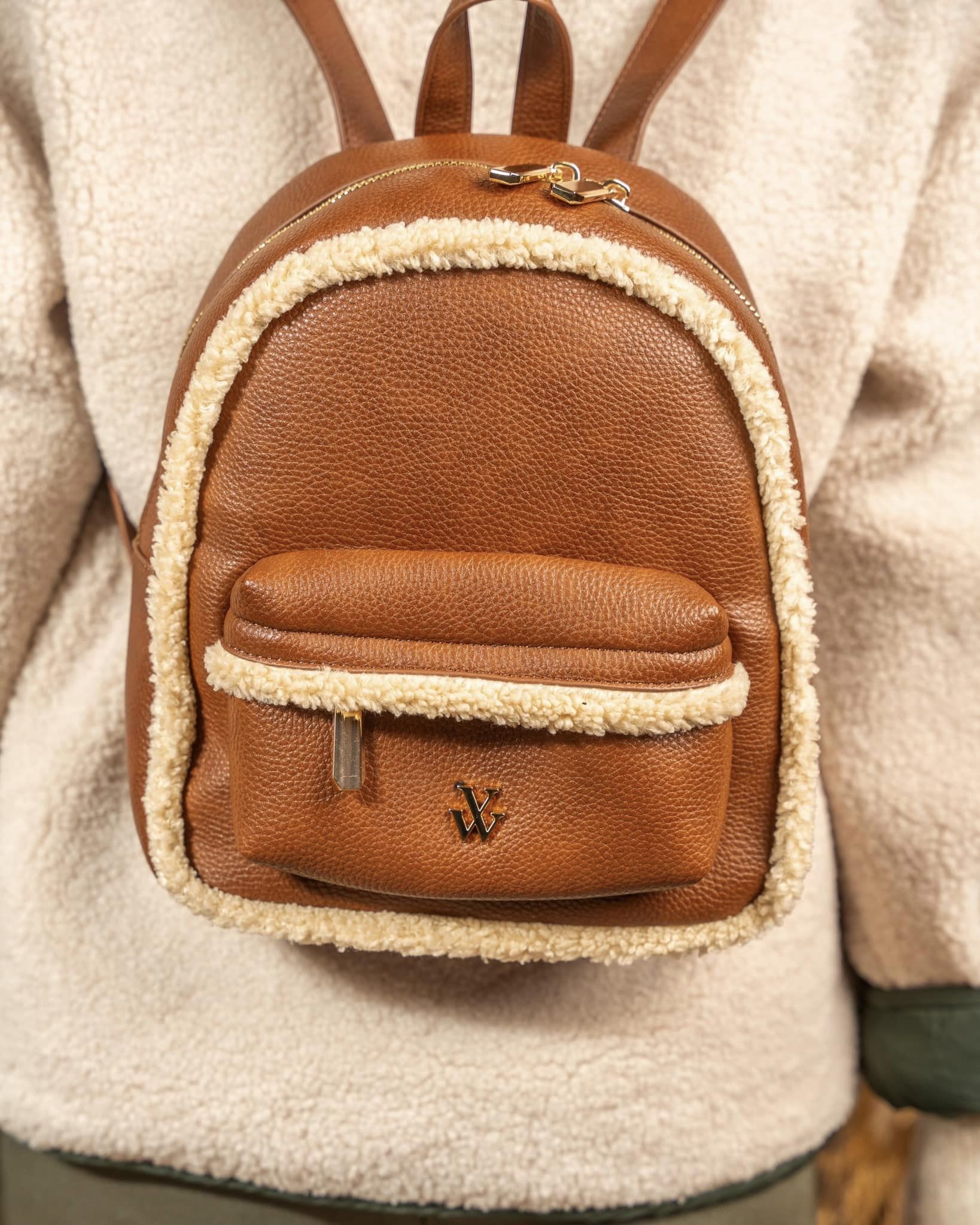 Petit sac à dos Anouchka marron et beige en faux shearling By Vanessa Wu